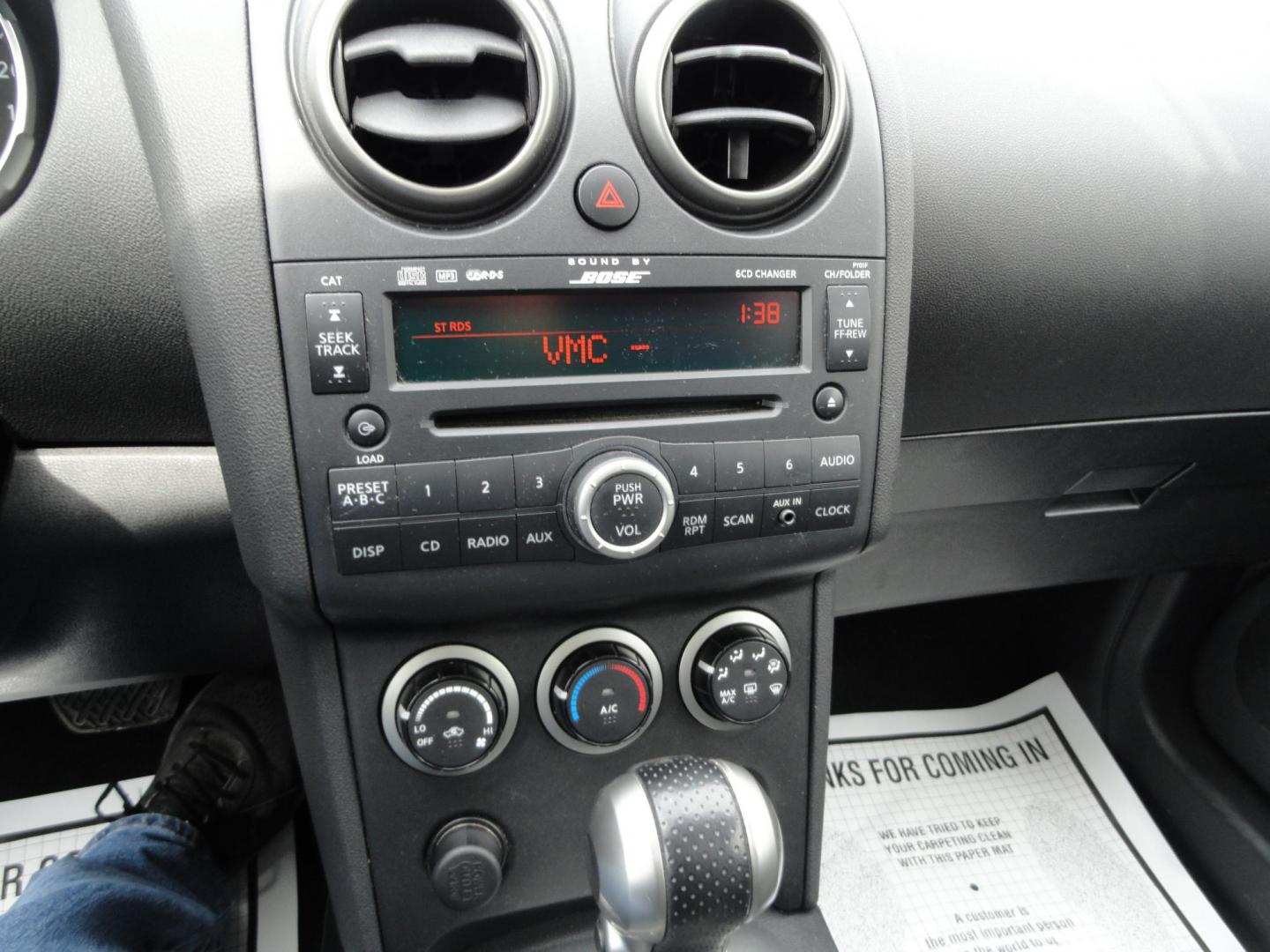 2010 Phantom White Pearl /Graphite Nissan Rogue SL (JN8AS5MV3AW) with an 2.5L L4 DOHC 16V engine, Automatic transmission, located at 827 W 26th Street, Erie, PA, 16508, (814) 455-3401, 42.105431, -80.090942 - Thanks for looking at our recent trade in with low miles for the year and no accidents. This is the SL all-wheel drive model with all the options for the model year including leather seating, power drivers seat, heated seats, power sunroof, remote start, keyless entry and lots more. A full service w - Photo#10