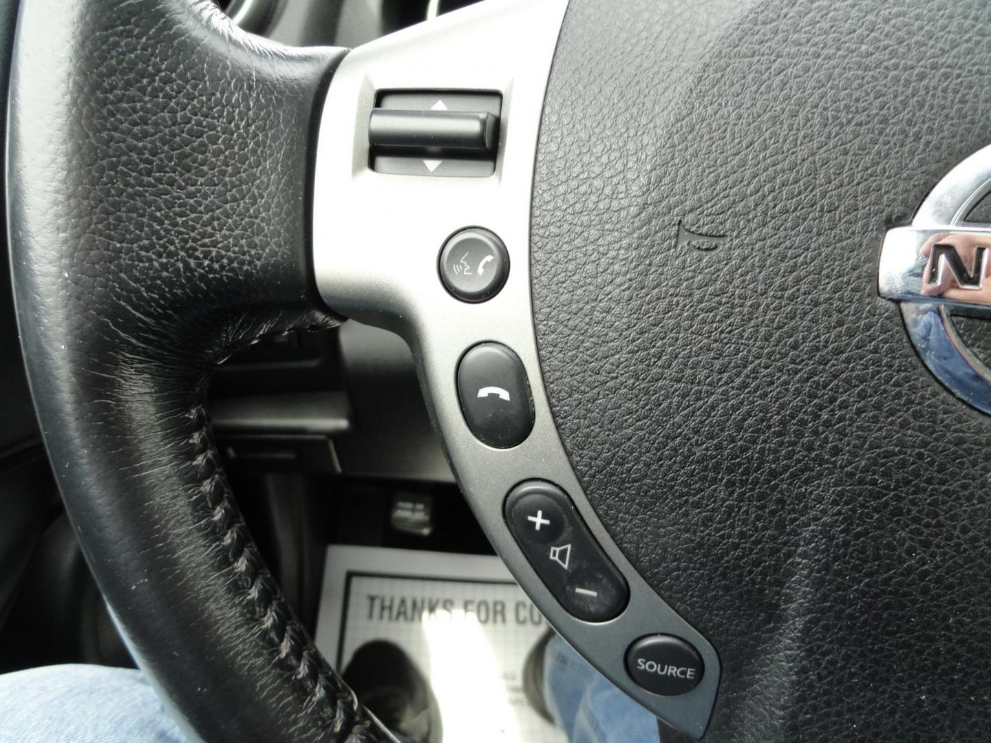 2010 Phantom White Pearl /Graphite Nissan Rogue SL (JN8AS5MV3AW) with an 2.5L L4 DOHC 16V engine, Automatic transmission, located at 827 W 26th Street, Erie, PA, 16508, (814) 455-3401, 42.105431, -80.090942 - Thanks for looking at our recent trade in with low miles for the year and no accidents. This is the SL all-wheel drive model with all the options for the model year including leather seating, power drivers seat, heated seats, power sunroof, remote start, keyless entry and lots more. A full service w - Photo#17