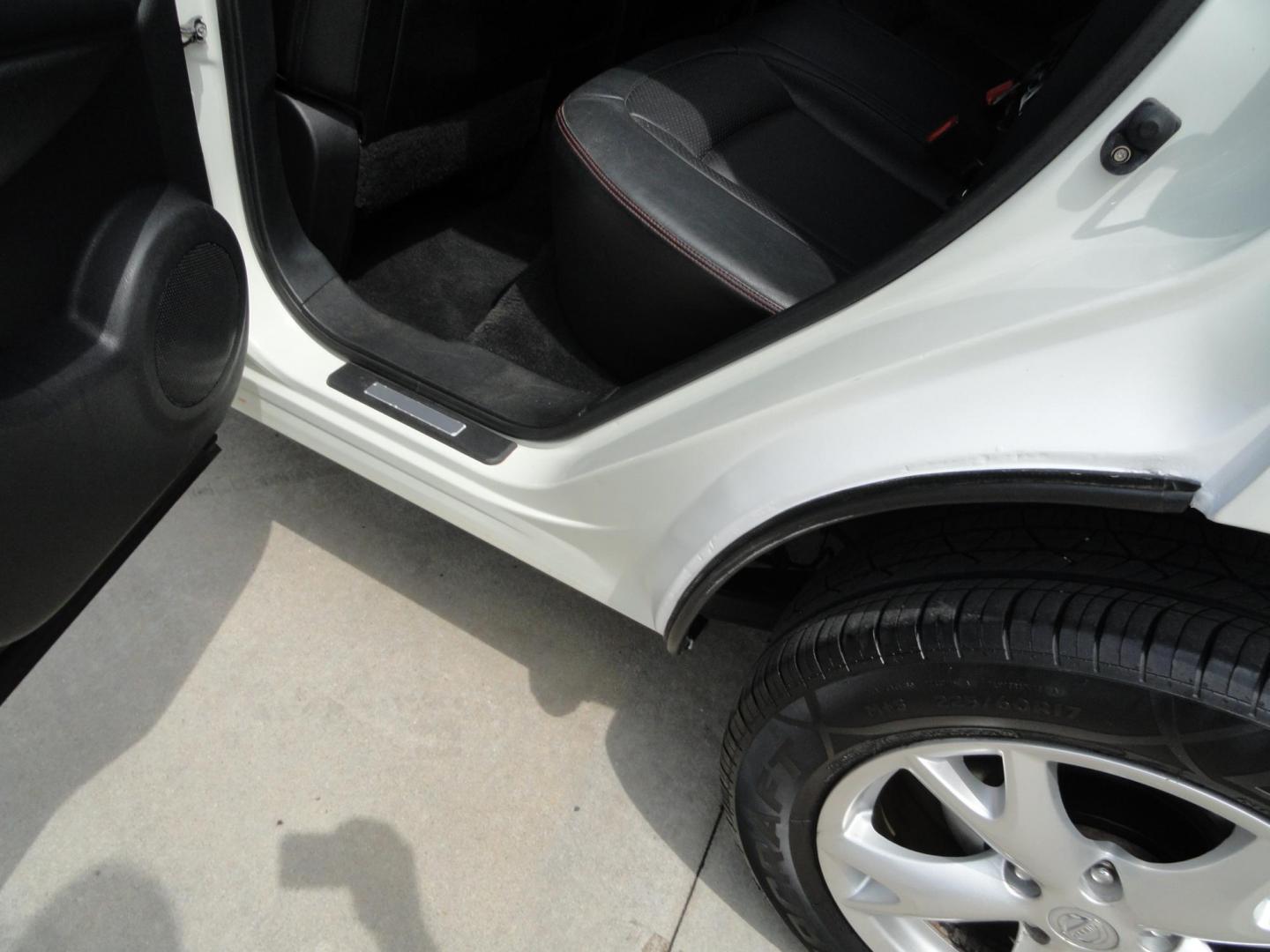 2010 Phantom White Pearl /Graphite Nissan Rogue SL (JN8AS5MV3AW) with an 2.5L L4 DOHC 16V engine, Automatic transmission, located at 827 W 26th Street, Erie, PA, 16508, (814) 455-3401, 42.105431, -80.090942 - Thanks for looking at our recent trade in with low miles for the year and no accidents. This is the SL all-wheel drive model with all the options for the model year including leather seating, power drivers seat, heated seats, power sunroof, remote start, keyless entry and lots more. A full service w - Photo#28