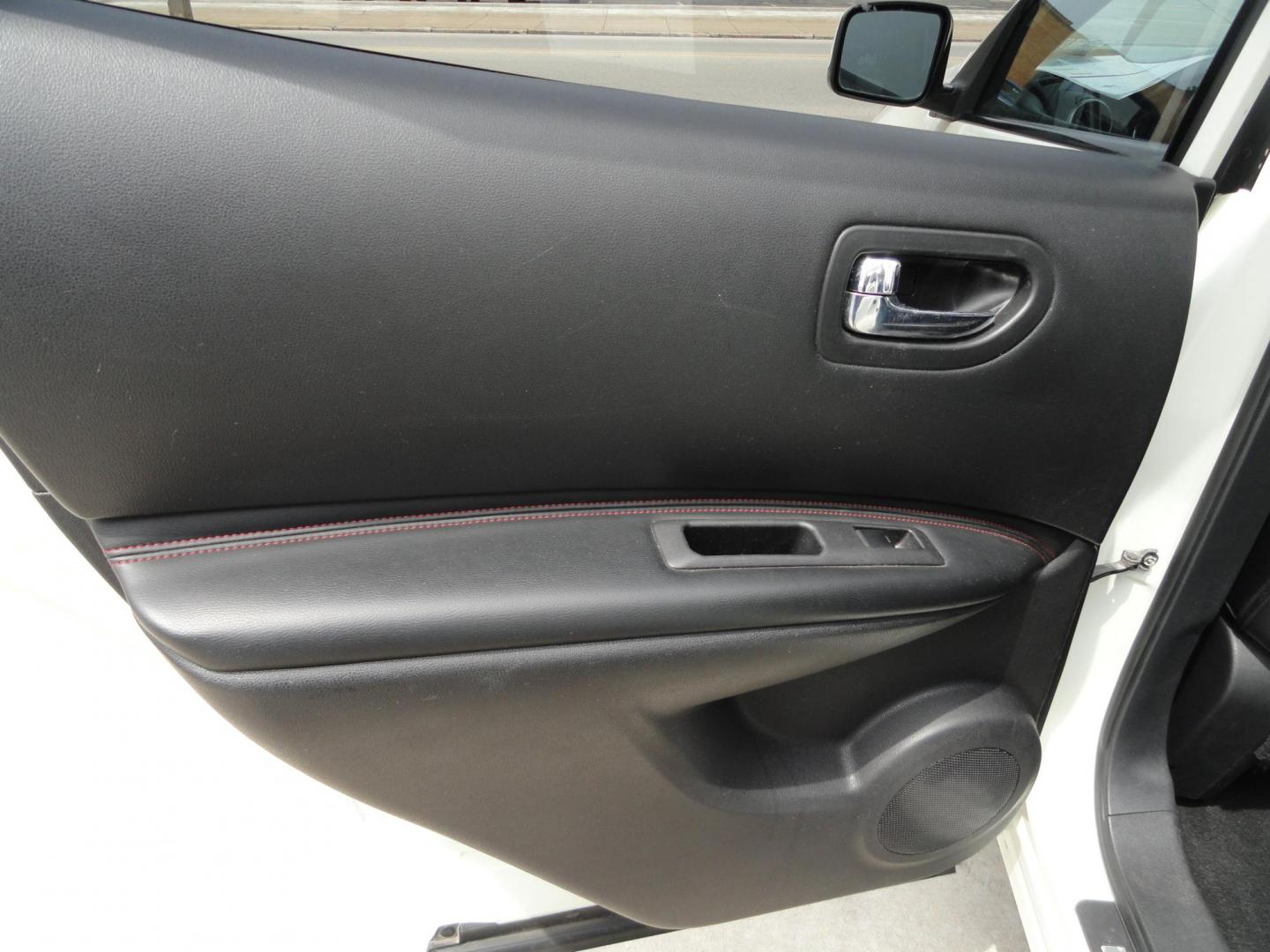 2010 Phantom White Pearl /Graphite Nissan Rogue SL (JN8AS5MV3AW) with an 2.5L L4 DOHC 16V engine, Automatic transmission, located at 827 W 26th Street, Erie, PA, 16508, (814) 455-3401, 42.105431, -80.090942 - Thanks for looking at our recent trade in with low miles for the year and no accidents. This is the SL all-wheel drive model with all the options for the model year including leather seating, power drivers seat, heated seats, power sunroof, remote start, keyless entry and lots more. A full service w - Photo#29