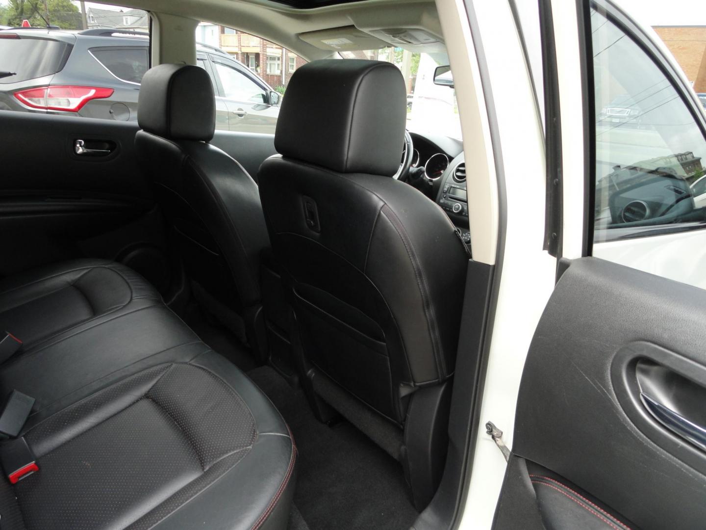2010 Phantom White Pearl /Graphite Nissan Rogue SL (JN8AS5MV3AW) with an 2.5L L4 DOHC 16V engine, Automatic transmission, located at 827 W 26th Street, Erie, PA, 16508, (814) 455-3401, 42.105431, -80.090942 - Thanks for looking at our recent trade in with low miles for the year and no accidents. This is the SL all-wheel drive model with all the options for the model year including leather seating, power drivers seat, heated seats, power sunroof, remote start, keyless entry and lots more. A full service w - Photo#33