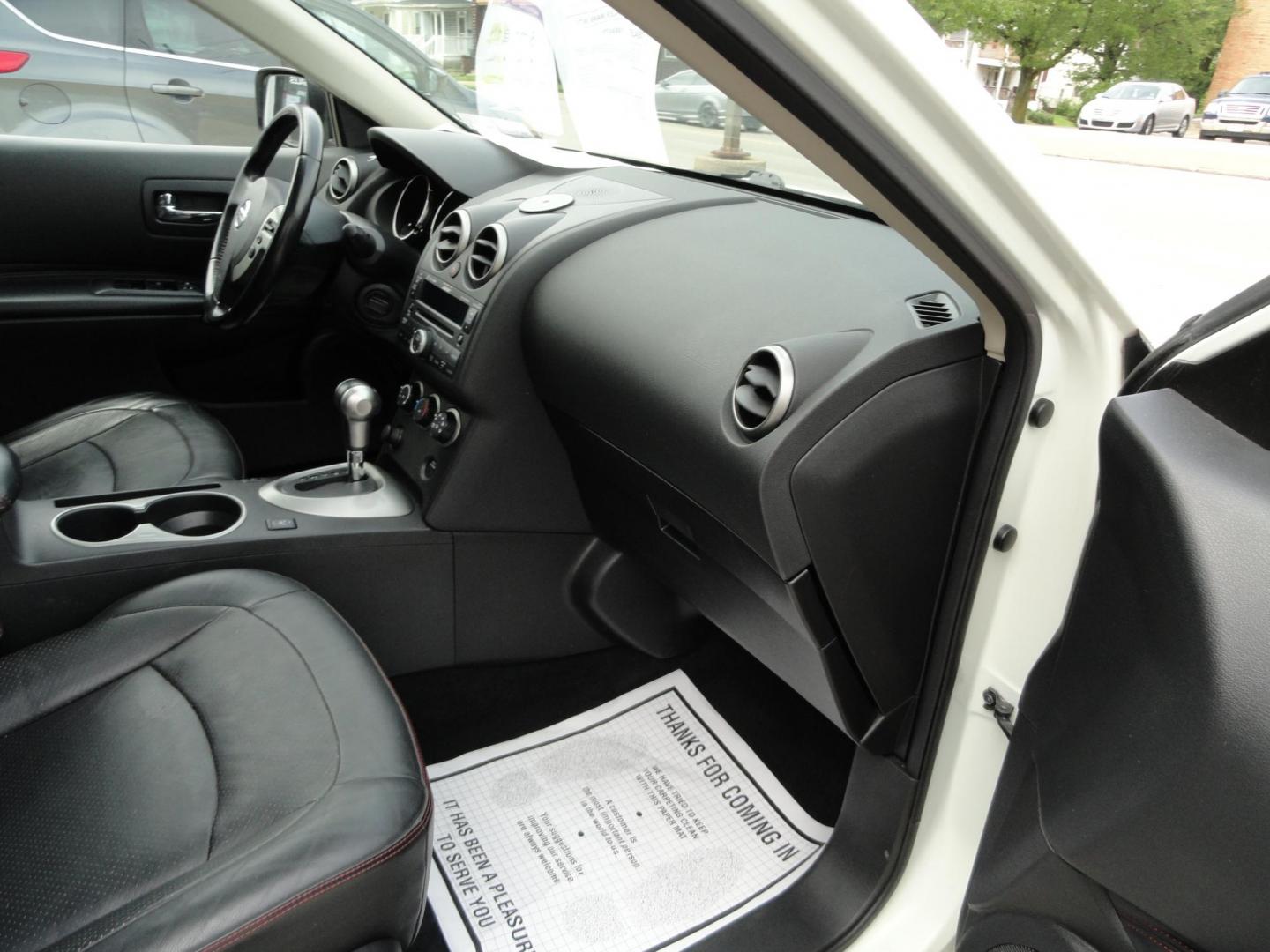 2010 Phantom White Pearl /Graphite Nissan Rogue SL (JN8AS5MV3AW) with an 2.5L L4 DOHC 16V engine, Automatic transmission, located at 827 W 26th Street, Erie, PA, 16508, (814) 455-3401, 42.105431, -80.090942 - Thanks for looking at our recent trade in with low miles for the year and no accidents. This is the SL all-wheel drive model with all the options for the model year including leather seating, power drivers seat, heated seats, power sunroof, remote start, keyless entry and lots more. A full service w - Photo#37