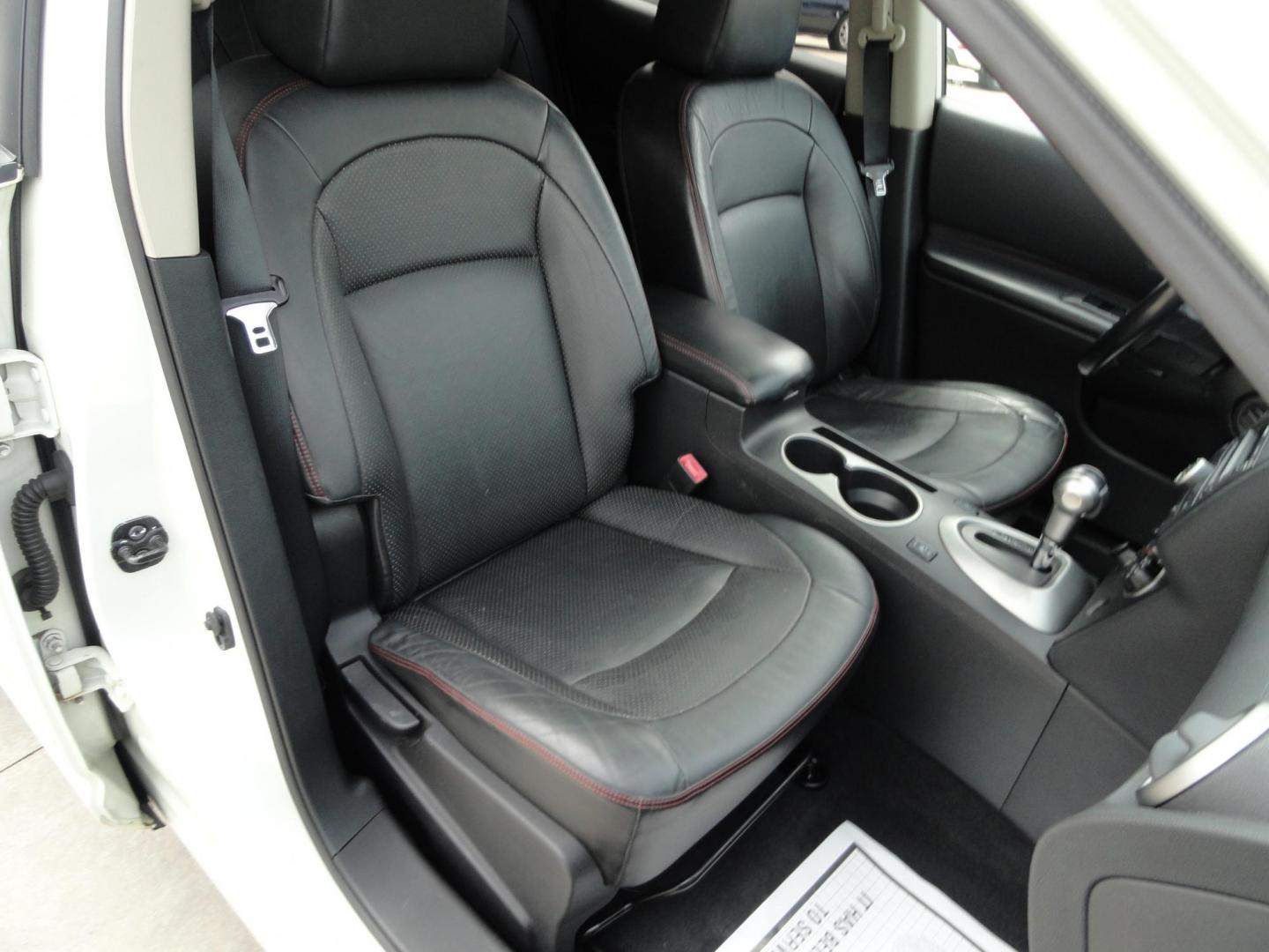 2010 Phantom White Pearl /Graphite Nissan Rogue SL (JN8AS5MV3AW) with an 2.5L L4 DOHC 16V engine, Automatic transmission, located at 827 W 26th Street, Erie, PA, 16508, (814) 455-3401, 42.105431, -80.090942 - Thanks for looking at our recent trade in with low miles for the year and no accidents. This is the SL all-wheel drive model with all the options for the model year including leather seating, power drivers seat, heated seats, power sunroof, remote start, keyless entry and lots more. A full service w - Photo#38