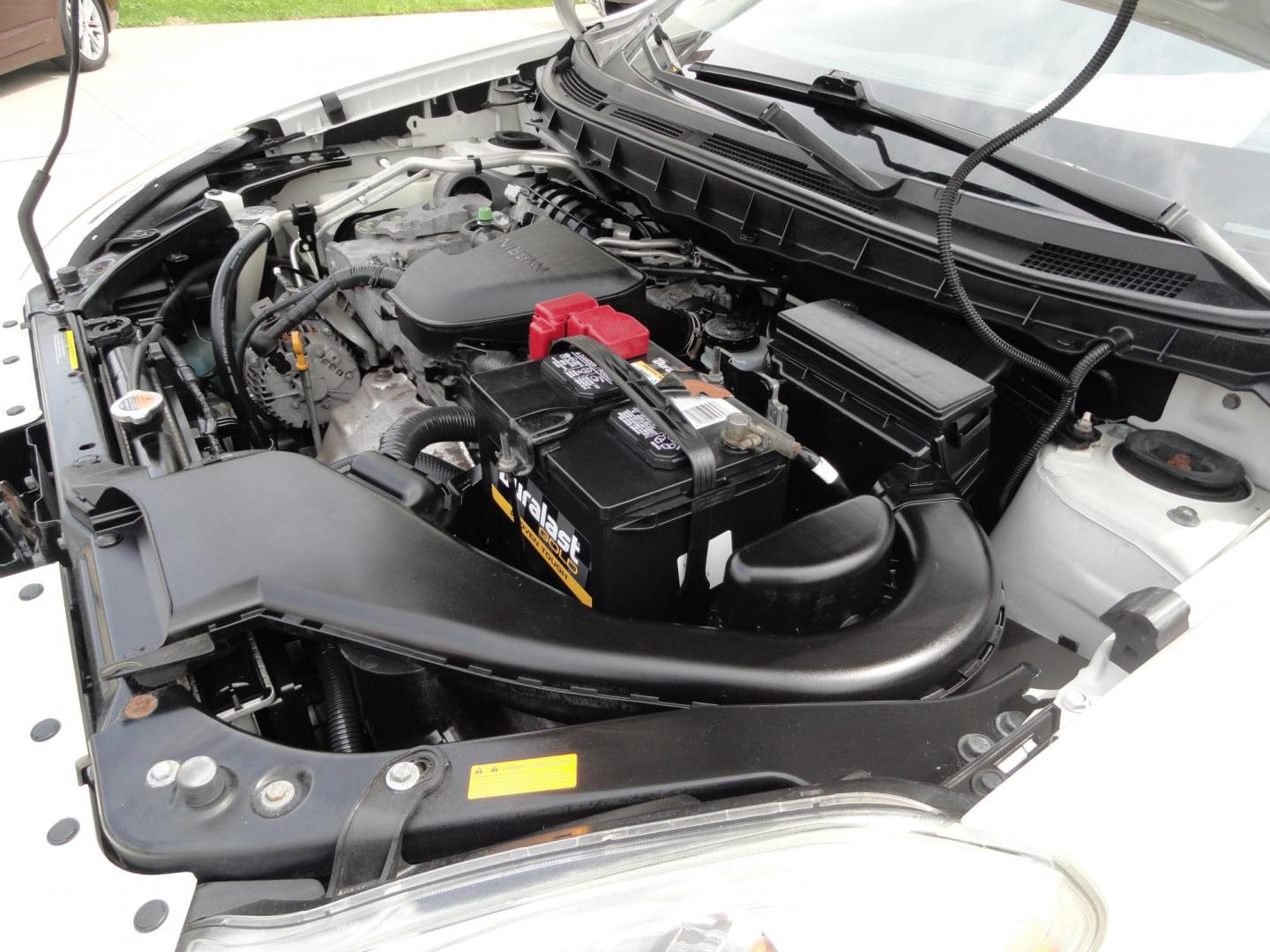 2010 Phantom White Pearl /Graphite Nissan Rogue SL (JN8AS5MV3AW) with an 2.5L L4 DOHC 16V engine, Automatic transmission, located at 827 W 26th Street, Erie, PA, 16508, (814) 455-3401, 42.105431, -80.090942 - Thanks for looking at our recent trade in with low miles for the year and no accidents. This is the SL all-wheel drive model with all the options for the model year including leather seating, power drivers seat, heated seats, power sunroof, remote start, keyless entry and lots more. A full service w - Photo#41