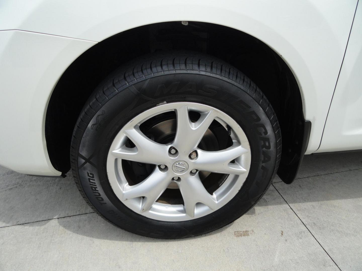 2010 Phantom White Pearl /Graphite Nissan Rogue SL (JN8AS5MV3AW) with an 2.5L L4 DOHC 16V engine, Automatic transmission, located at 827 W 26th Street, Erie, PA, 16508, (814) 455-3401, 42.105431, -80.090942 - Thanks for looking at our recent trade in with low miles for the year and no accidents. This is the SL all-wheel drive model with all the options for the model year including leather seating, power drivers seat, heated seats, power sunroof, remote start, keyless entry and lots more. A full service w - Photo#43