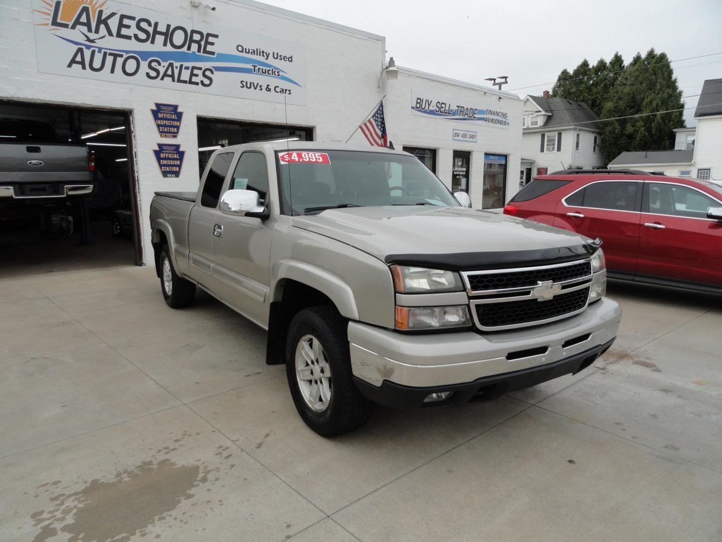 2006 Silver Birch /Greystone Chevrolet Silverado 1500 LT Ext. Cab 4WD (1GCEK19B46Z) with an 5.3L V8 OHV 16V engine, 4-Speed Automatic Overdrive transmission, located at 827 W 26th Street, Erie, PA, 16508, (814) 455-3401, 42.105431, -80.090942 - Thanks for looking at our very clean and hard to find in good condition truck. Yes, this truck has a few miles, but as can be seen by the pictures it's in very good condition with recently replaced cab corners along and rocker panels. As you know trucks in this lower price range in good condition ar- Photo#0
