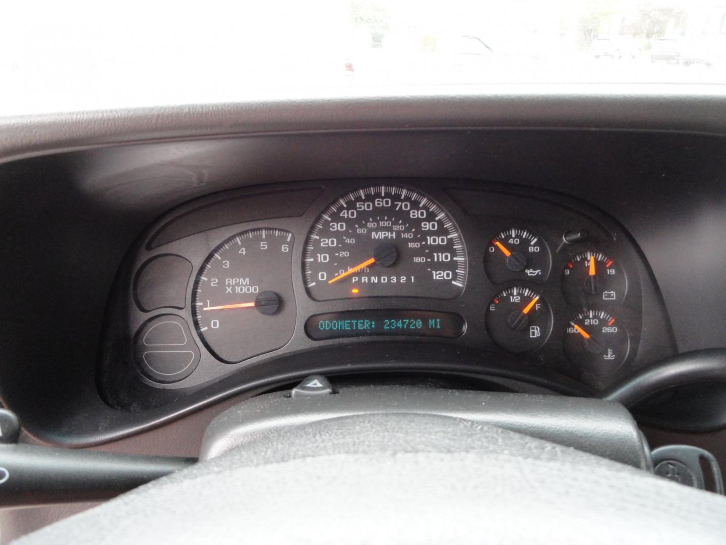 2006 Silver Birch /Greystone Chevrolet Silverado 1500 LT Ext. Cab 4WD (1GCEK19B46Z) with an 5.3L V8 OHV 16V engine, 4-Speed Automatic Overdrive transmission, located at 827 W 26th Street, Erie, PA, 16508, (814) 455-3401, 42.105431, -80.090942 - Thanks for looking at our very clean and hard to find in good condition truck. Yes, this truck has a few miles, but as can be seen by the pictures it's in very good condition with recently replaced cab corners along and rocker panels. As you know trucks in this lower price range in good condition ar- Photo#15