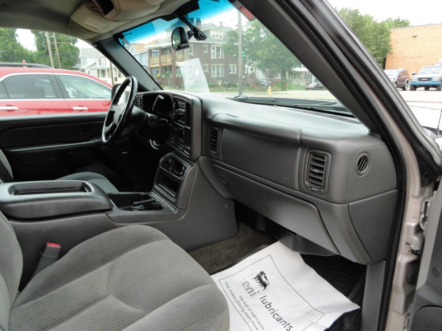 2006 Silver Birch /Greystone Chevrolet Silverado 1500 LT Ext. Cab 4WD (1GCEK19B46Z) with an 5.3L V8 OHV 16V engine, 4-Speed Automatic Overdrive transmission, located at 827 W 26th Street, Erie, PA, 16508, (814) 455-3401, 42.105431, -80.090942 - Thanks for looking at our very clean and hard to find in good condition truck. Yes, this truck has a few miles, but as can be seen by the pictures it's in very good condition with recently replaced cab corners along and rocker panels. As you know trucks in this lower price range in good condition ar- Photo#31