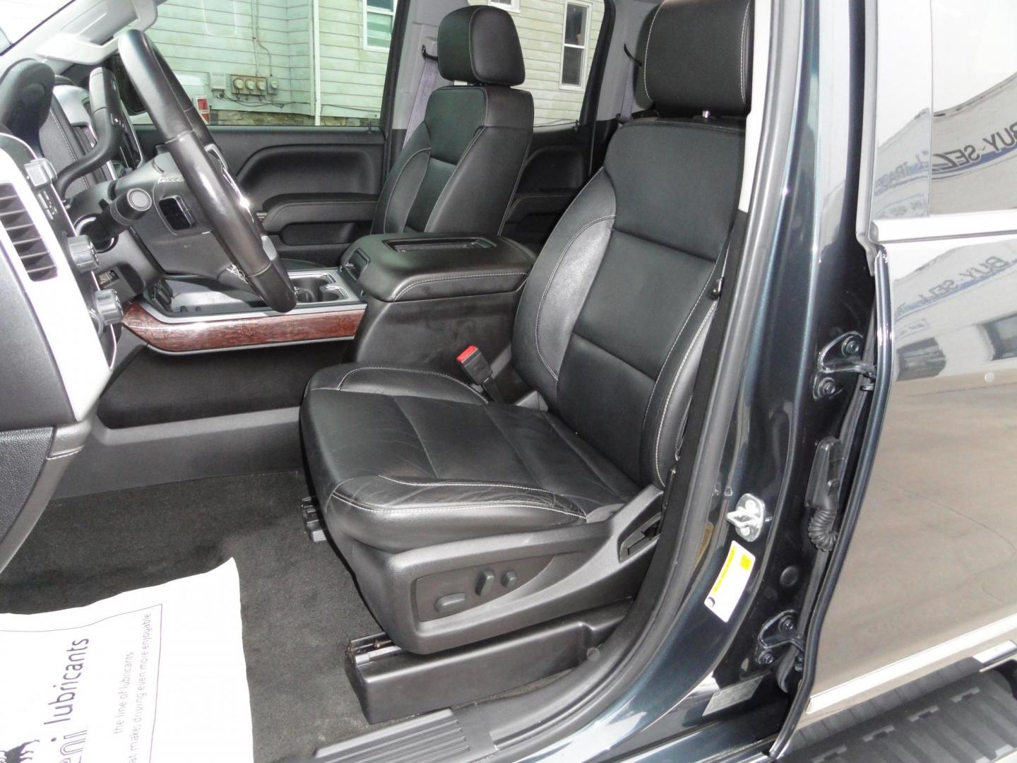 2017 Dark Slate Metallic /Graphite GMC Sierra 1500 SLT (1GTV2NEC4HZ) with an 5.3L V8 OHV 16V engine, 8-Speed Automatic transmission, located at 827 W 26th Street, Erie, PA, 16508, (814) 455-3401, 42.105431, -80.090942 - Thanks for looking at our accident free like new GMC trade in. Please be advised that we sold this truck two months ago and the buyer traded it back in to us on a GMC Denali which is what he originally wanted and also be advised that these are two month old pictures and the current mileage is 99301. - Photo#32