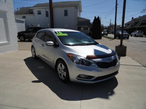 2016 Kia Forte 5-Door LX