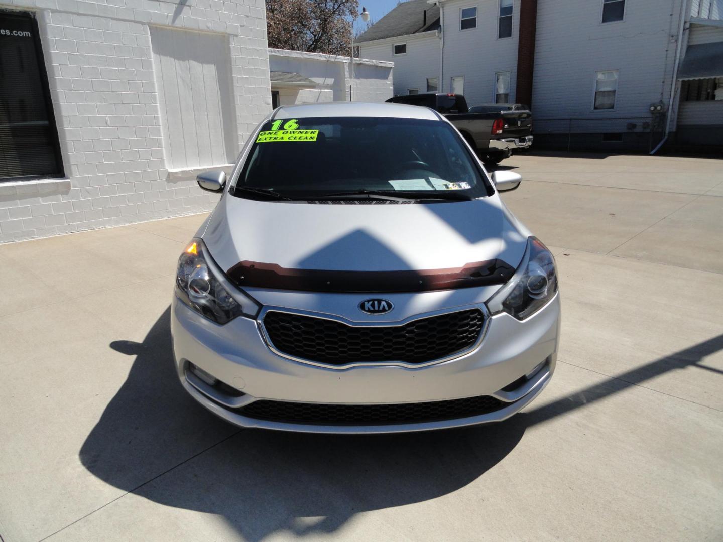 2016 Silky Silver Metallic /Greystone Kia Forte 5-Door LX (KNAFK5A81G5) with an 2.0L L4 DOHC 16V engine, 6-Speed Automatic transmission, located at 827 W 26th Street, Erie, PA, 16508, (814) 455-3401, 42.105431, -80.090942 - Thanks for looking at our one owner accident and rust-free new Ford trade. This is the LX model with lots of options and it comes with like new exterior plus a nonsmoker interior. A recent Pa state and emissions inspection, lube oil and filter change were just completed in our service department. Hu - Photo#1