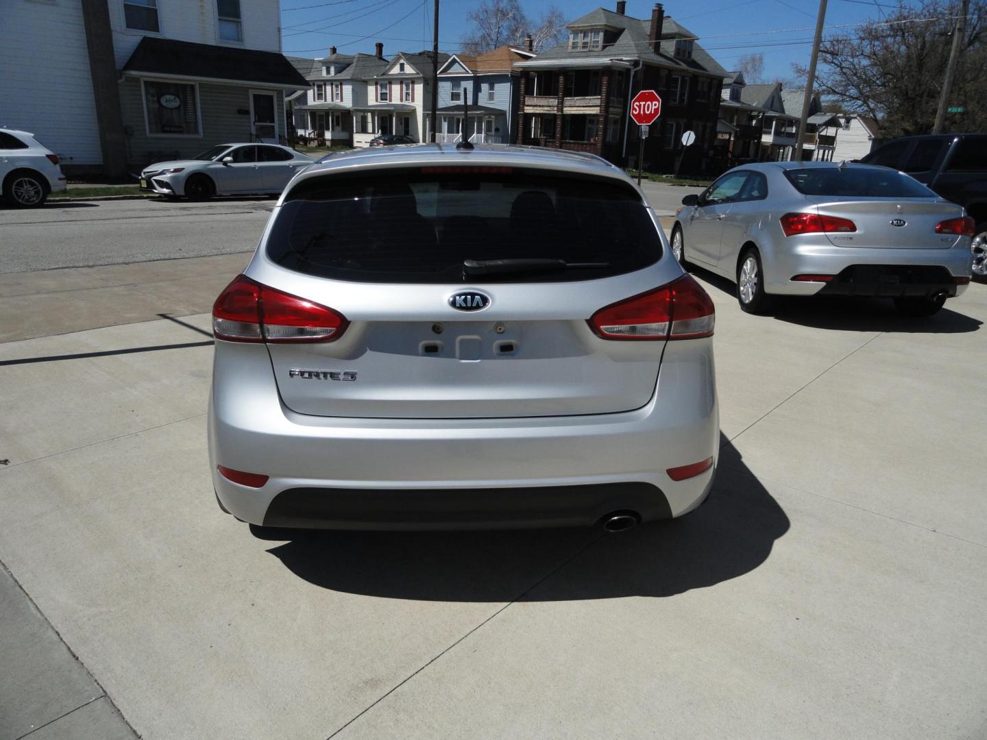 2016 Silky Silver Metallic /Greystone Kia Forte 5-Door LX (KNAFK5A81G5) with an 2.0L L4 DOHC 16V engine, 6-Speed Automatic transmission, located at 827 W 26th Street, Erie, PA, 16508, (814) 455-3401, 42.105431, -80.090942 - Thanks for looking at our one owner accident and rust-free new Ford trade. This is the LX model with lots of options and it comes with like new exterior plus a nonsmoker interior. A recent Pa state and emissions inspection, lube oil and filter change were just completed in our service department. Hu - Photo#4