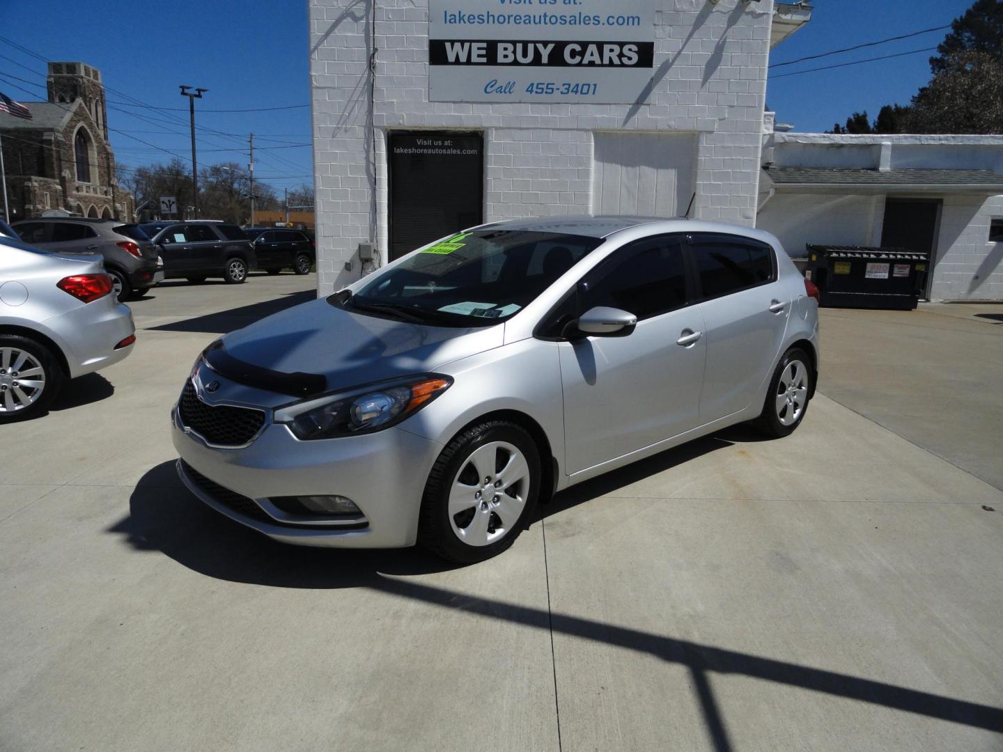 2016 Silky Silver Metallic /Greystone Kia Forte 5-Door LX (KNAFK5A81G5) with an 2.0L L4 DOHC 16V engine, 6-Speed Automatic transmission, located at 827 W 26th Street, Erie, PA, 16508, (814) 455-3401, 42.105431, -80.090942 - Thanks for looking at our one owner accident and rust-free new Ford trade. This is the LX model with lots of options and it comes with like new exterior plus a nonsmoker interior. A recent Pa state and emissions inspection, lube oil and filter change were just completed in our service department. Hu - Photo#6