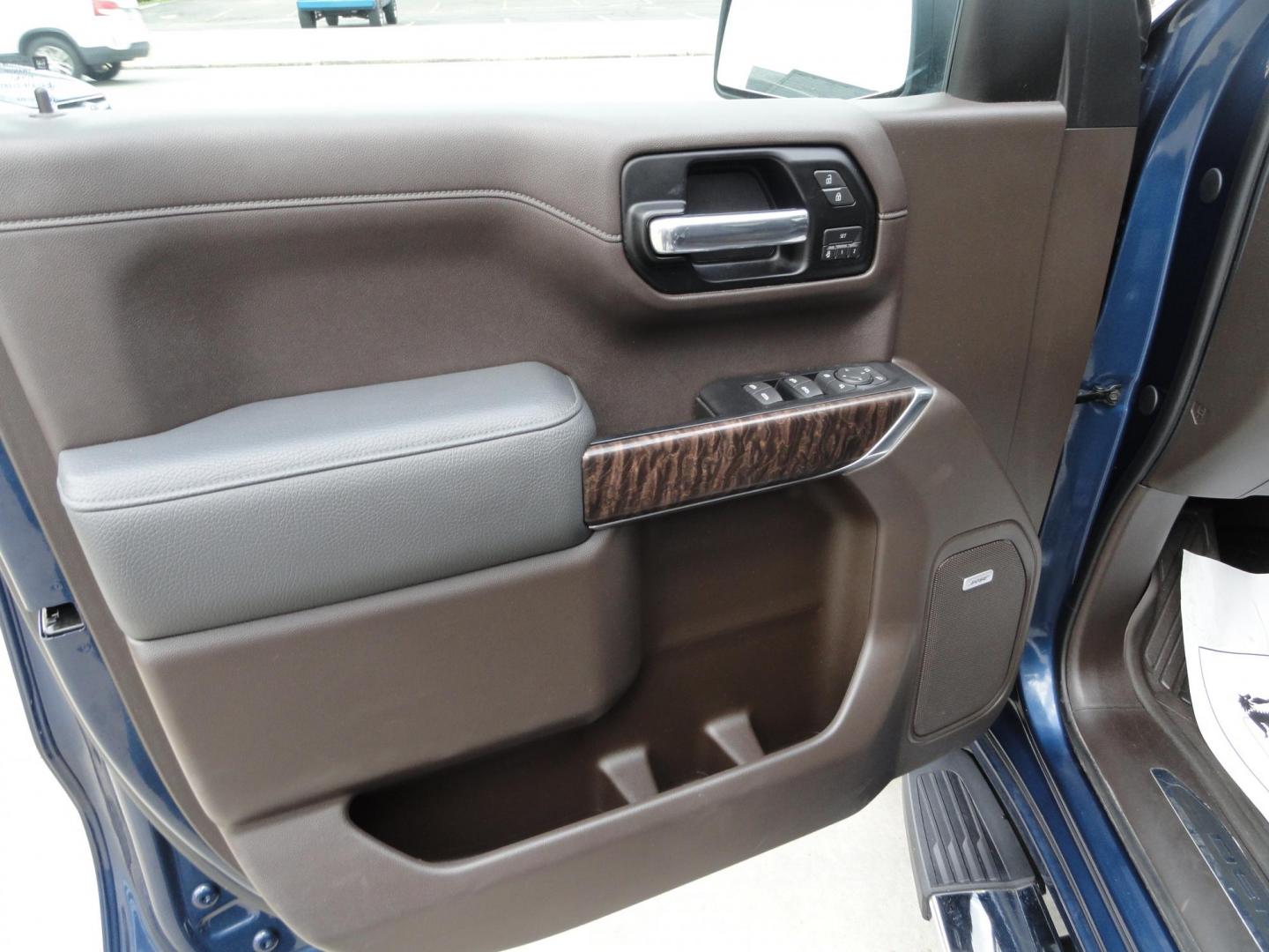 2019 Pacific Blue Metallic /Graphite GMC Sierra 1500 Denali Crew Cab 4WD (1GTU9FED7KZ) with an 5.3L V8 OHV 16V engine, 8 SPEED AUTOMATIC transmission, located at 827 W 26th Street, Erie, PA, 16508, (814) 455-3401, 42.105431, -80.090942 - Thanks for looking at our one owner rust and accident-free new truck trade. This is the top-of-the-line GMC Sierra Denali model with just about all the options on this top-of-the-line model and if you know this model you know what they are. A full service was just completed in our service department - Photo#23