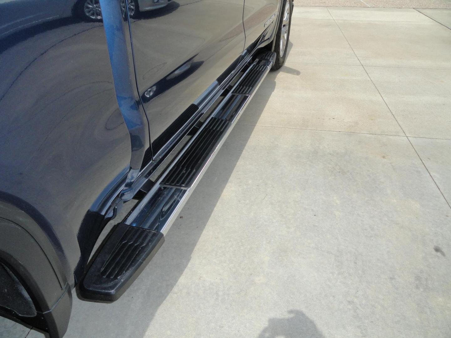 2019 Pacific Blue Metallic /Graphite GMC Sierra 1500 Denali Crew Cab 4WD (1GTU9FED7KZ) with an 5.3L V8 OHV 16V engine, 8 SPEED AUTOMATIC transmission, located at 827 W 26th Street, Erie, PA, 16508, (814) 455-3401, 42.105431, -80.090942 - Thanks for looking at our one owner rust and accident-free new truck trade. This is the top-of-the-line GMC Sierra Denali model with just about all the options on this top-of-the-line model and if you know this model you know what they are. A full service was just completed in our service department - Photo#34