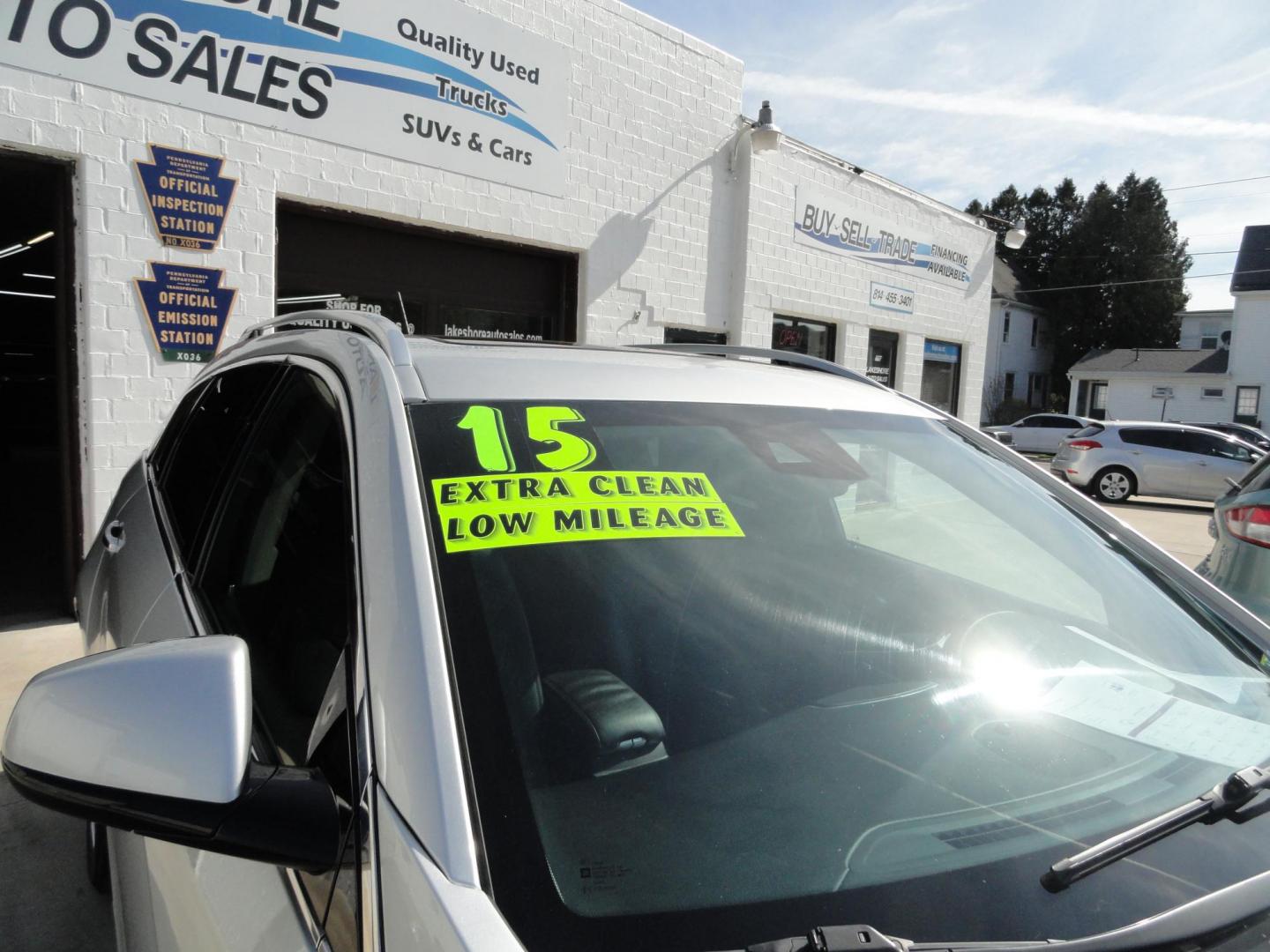 2015 Switchblade Silver Metallic /Jet Black Cadillac SRX-4 Performance Collection AWD (3GYFNFE34FS) with an 3.6L V6 DOHC 24V FFV engine, 6-Speed Automatic transmission, located at 827 W 26th Street, Erie, PA, 16508, (814) 455-3401, 42.105431, -80.090942 - Thanks for looking at our two-owner rust free like new trade in. This SUV just came back in on trade from a previous owner who trade it back in to us on a Cadillac XT5. This is the Performance model with all the options including all wheel drive, dual power heated front seats, remote start, a panora - Photo#2