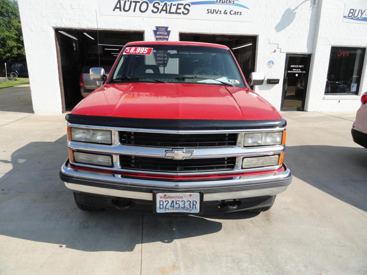 1994 Red /Greystone Chevrolet C/K 1500 Reg. Cab Shor. Bed 4WD (1GCEK14KXRZ) with an 5.7L V8 OHV 16V engine, Automatic transmission, located at 827 W 26th Street, Erie, PA, 16508, (814) 455-3401, 42.105431, -80.090942 - Photo#1