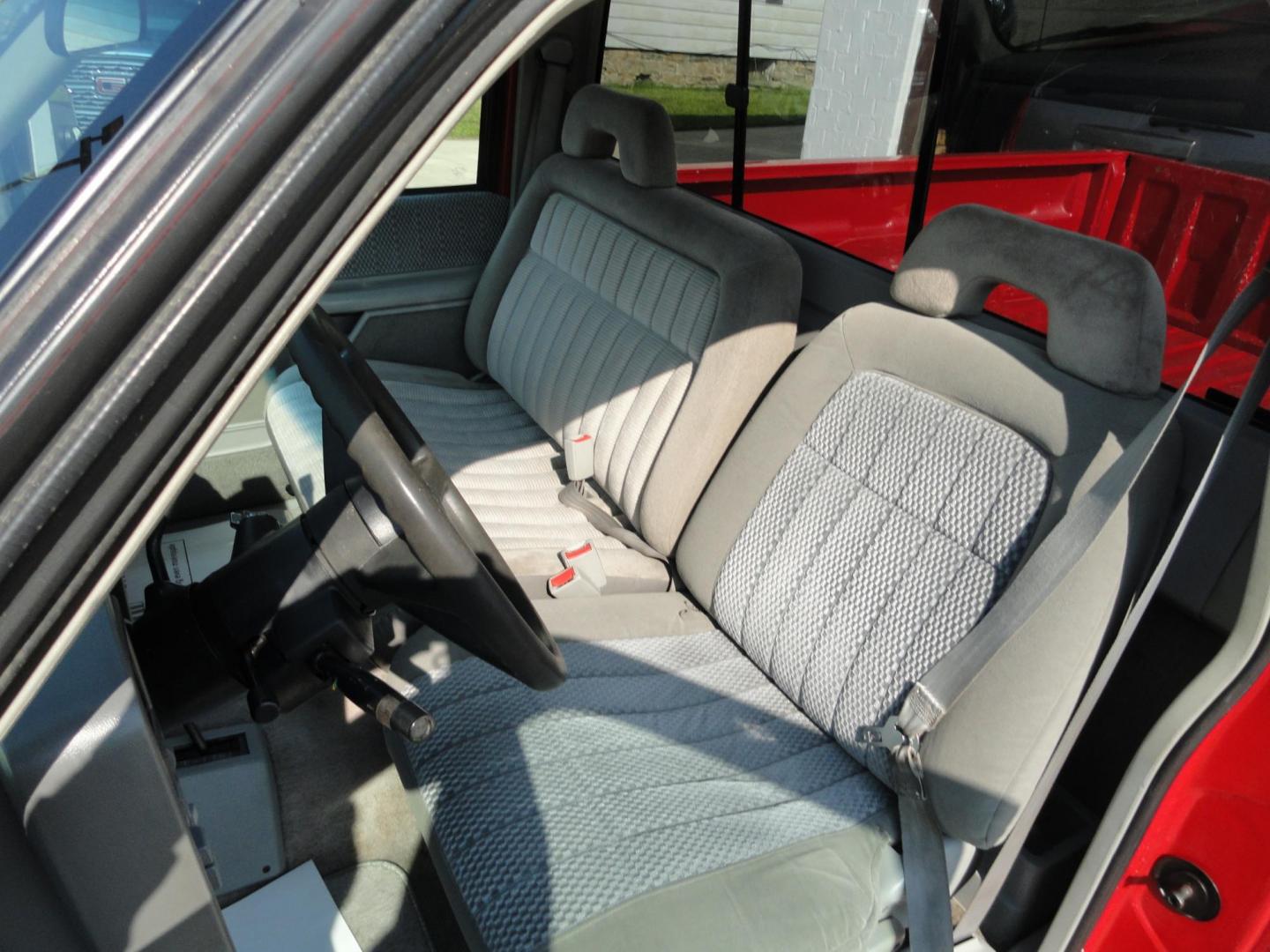 1994 Red /Greystone Chevrolet C/K 1500 Reg. Cab Shor. Bed 4WD (1GCEK14KXRZ) with an 5.7L V8 OHV 16V engine, Automatic transmission, located at 827 W 26th Street, Erie, PA, 16508, (814) 455-3401, 42.105431, -80.090942 - Photo#19