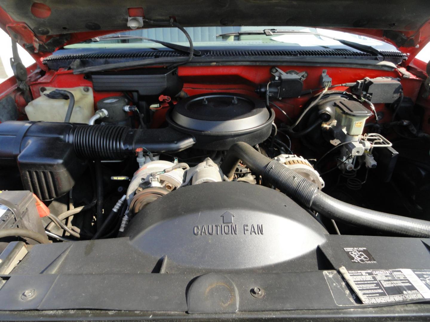 1994 Red /Greystone Chevrolet C/K 1500 Reg. Cab Shor. Bed 4WD (1GCEK14KXRZ) with an 5.7L V8 OHV 16V engine, Automatic transmission, located at 827 W 26th Street, Erie, PA, 16508, (814) 455-3401, 42.105431, -80.090942 - Photo#41