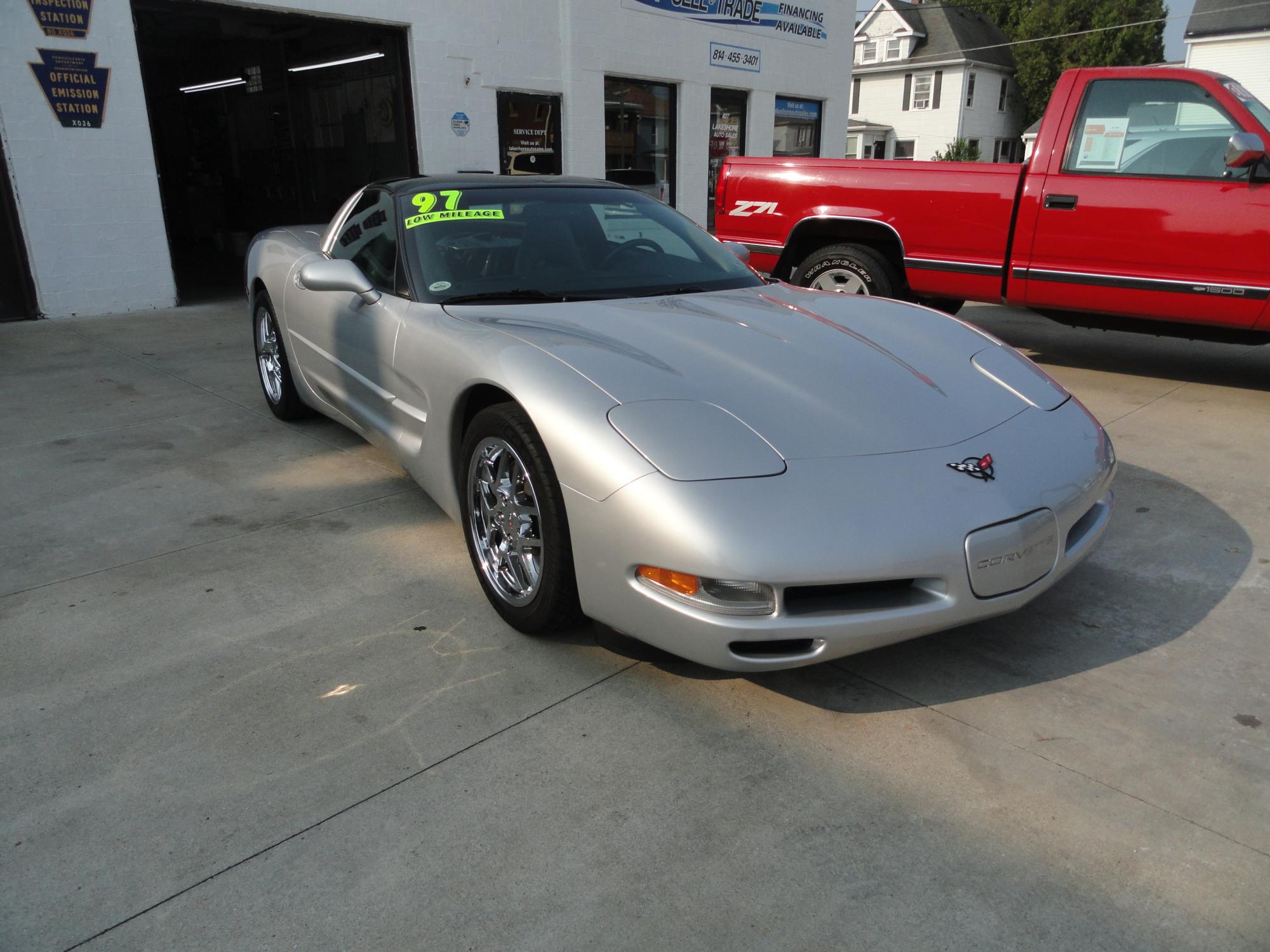 photo of 1997 Chevrolet Corvette Coupe