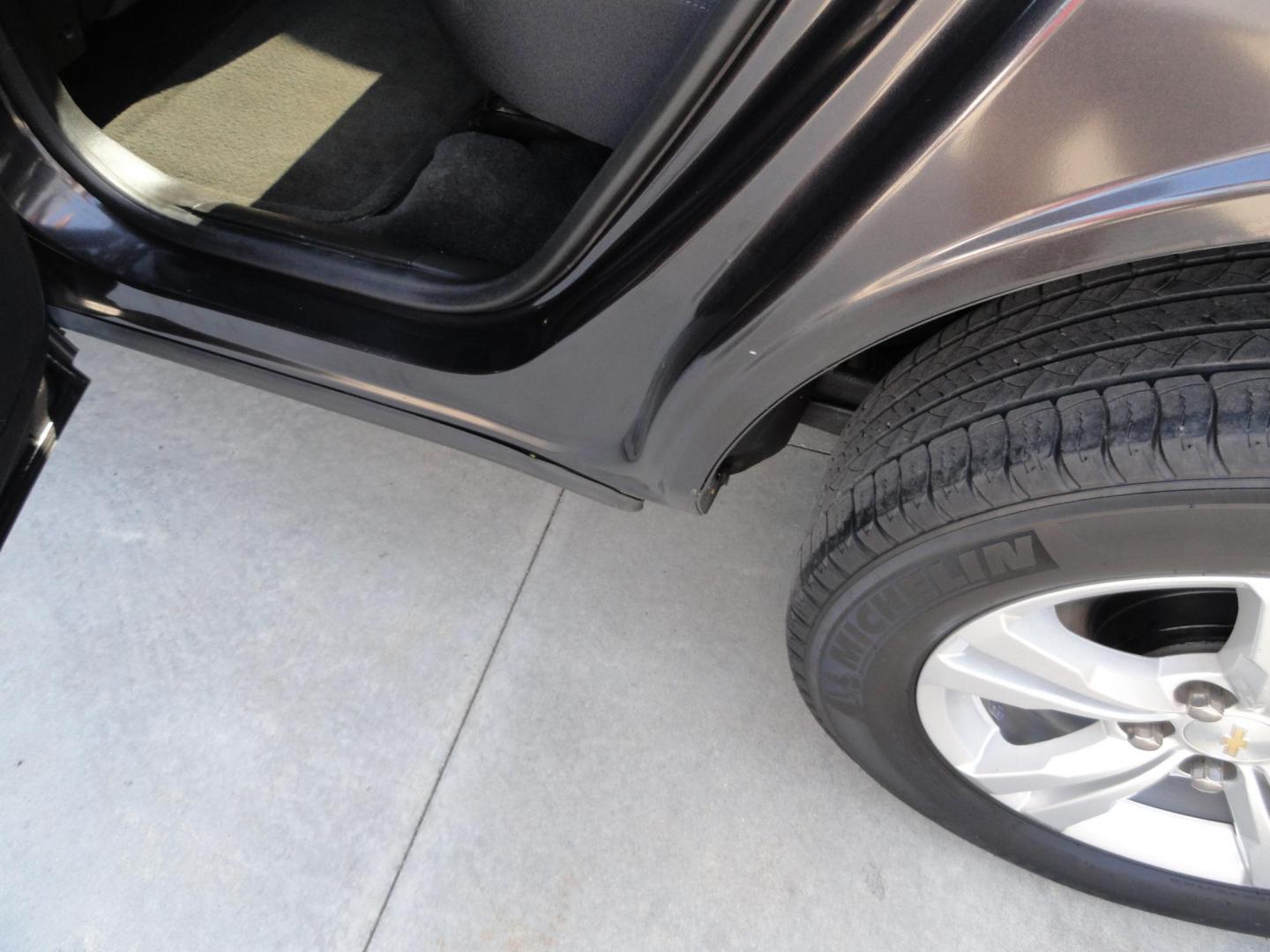 2015 Tungsten Metallic /Greystone Chevrolet Equinox 1LT AWD (2GNFLFEK7F6) with an 2.4L L4 DOHC 16V FFV engine, 6-Speed Automatic transmission, located at 827 W 26th Street, Erie, PA, 16508, (814) 455-3401, 42.105431, -80.090942 - Thanks for looking at our low mileage accident-free new Chevy trade in. This is the LT model with all wheel drive, power drivers seat, back up camera, Bluetooth and lots more. A full service was just completed in our service department with new Pa state and emissions inspection plus a lube oil and f - Photo#25