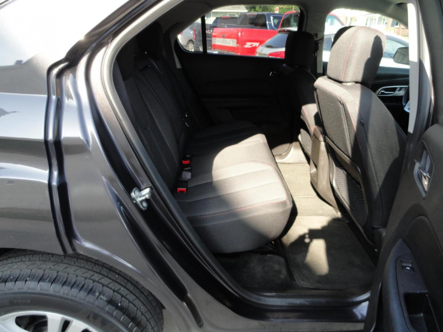 2015 Tungsten Metallic /Greystone Chevrolet Equinox 1LT AWD (2GNFLFEK7F6) with an 2.4L L4 DOHC 16V FFV engine, 6-Speed Automatic transmission, located at 827 W 26th Street, Erie, PA, 16508, (814) 455-3401, 42.105431, -80.090942 - Thanks for looking at our low mileage accident-free new Chevy trade in. This is the LT model with all wheel drive, power drivers seat, back up camera, Bluetooth and lots more. A full service was just completed in our service department with new Pa state and emissions inspection plus a lube oil and f - Photo#29
