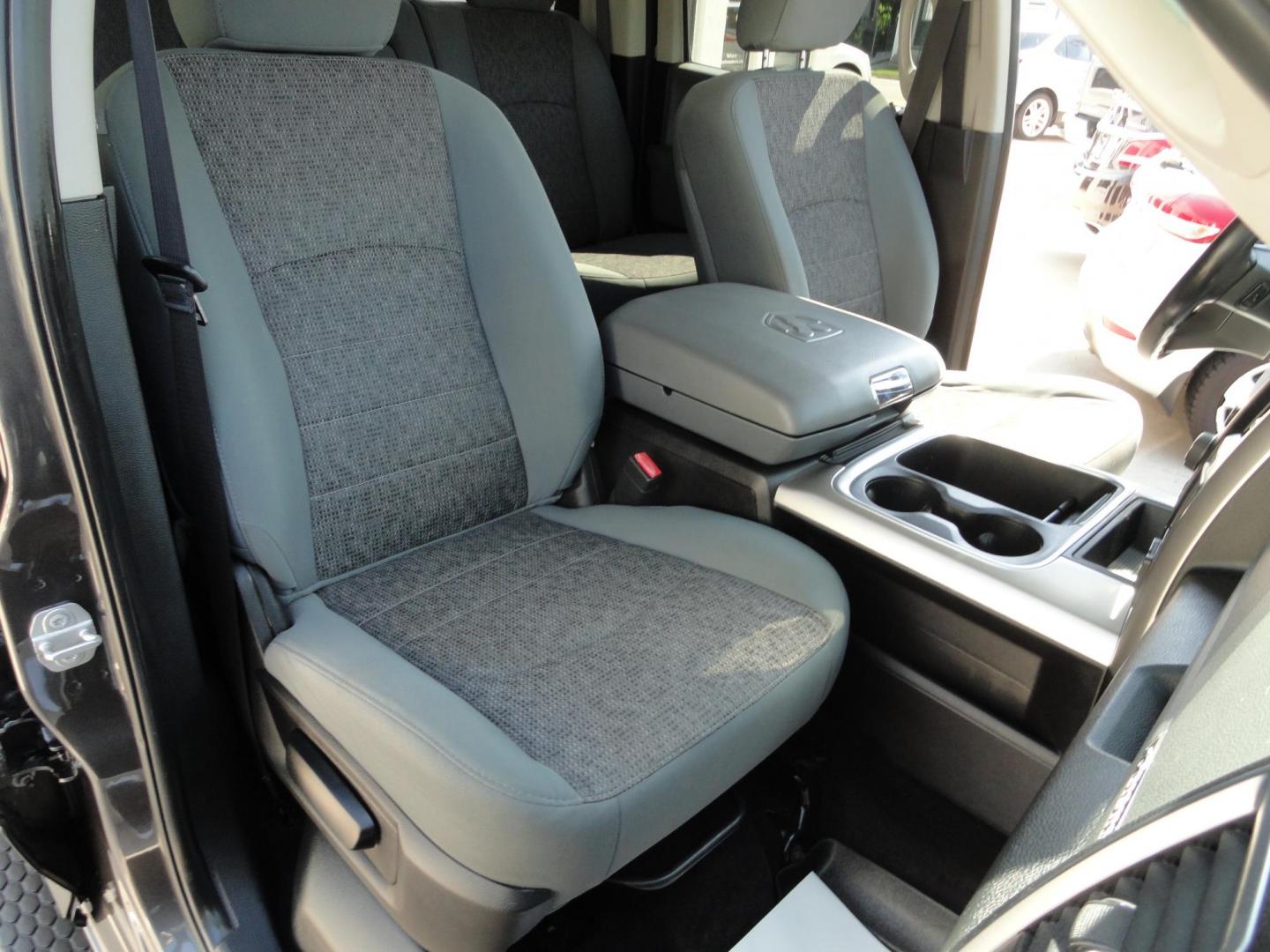 2016 Granite Crystal Metallic /Greystone RAM 1500 Big Horn Crew Cab SWB 4WD (3C6RR7LT4GG) with an 5.7L V8 OHV 16V engine, 6A transmission, located at 827 W 26th Street, Erie, PA, 16508, (814) 455-3401, 42.105431, -80.090942 - Photo#45