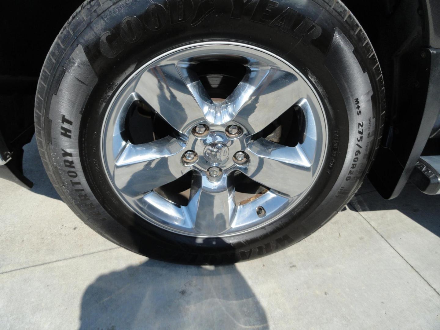 2016 Granite Crystal Metallic /Greystone RAM 1500 Big Horn Crew Cab SWB 4WD (3C6RR7LT4GG) with an 5.7L V8 OHV 16V engine, 6A transmission, located at 827 W 26th Street, Erie, PA, 16508, (814) 455-3401, 42.105431, -80.090942 - Photo#52