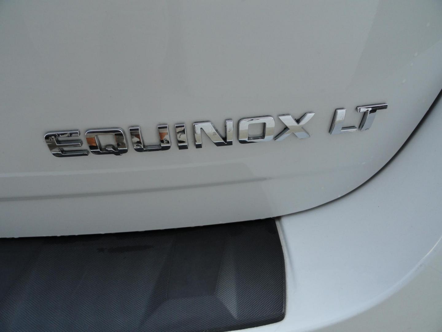 2015 Summit White /Graphite Chevrolet Equinox LT AWD (2GNFLFEK3F6) with an 2.4L L4 DOHC 16V FFV engine, 6-Speed Automatic transmission, located at 827 W 26th Street, Erie, PA, 16508, (814) 455-3401, 42.105431, -80.090942 - Thanks for looking at our two-owner accident and rust-free recent arrival. This is the LT model with all wheel drive, factory remote start, power drivers seat, back up camera and lots more. A full service was just completed in our service department with new Pa state and emissions inspection plus a - Photo#28