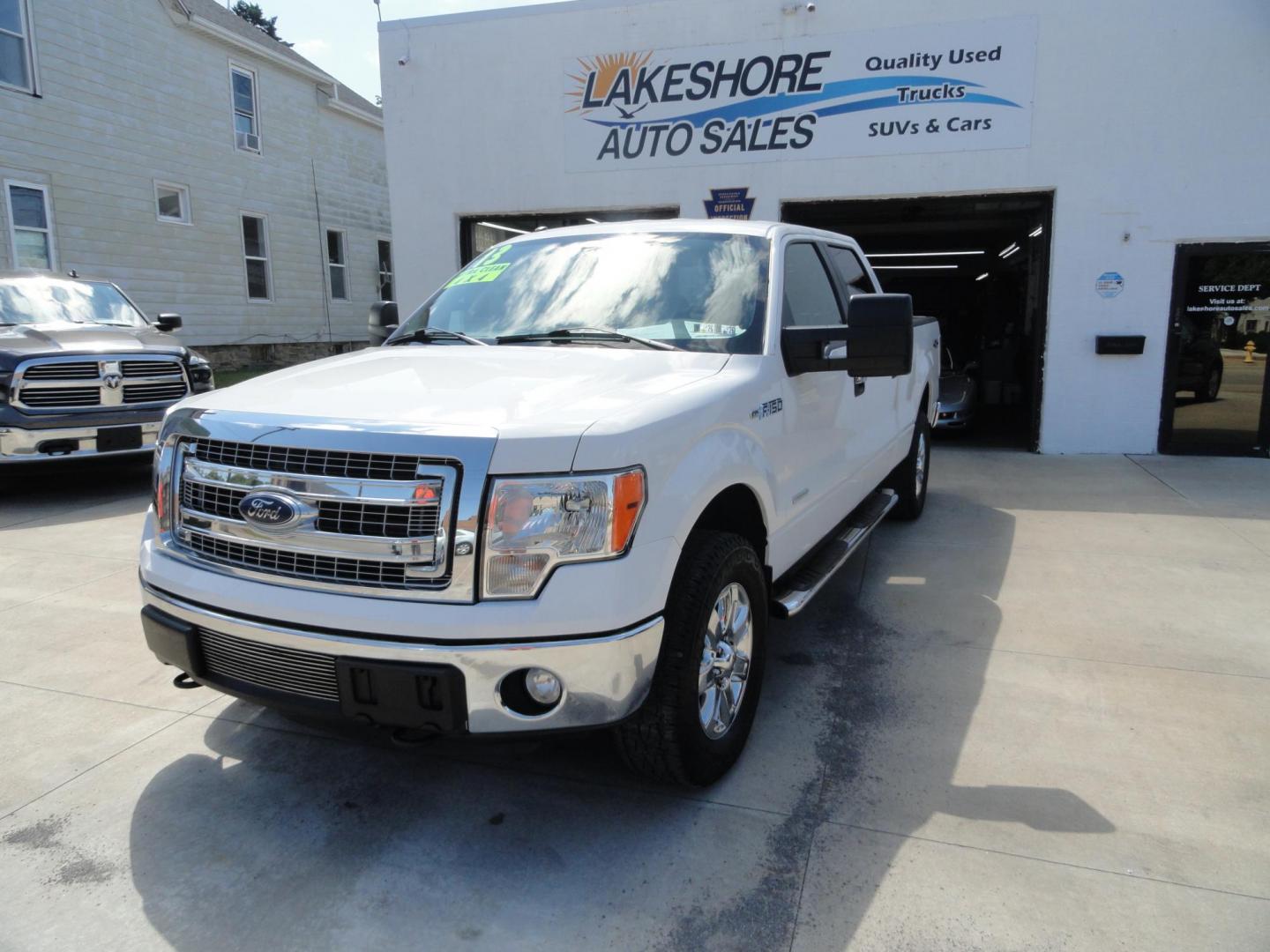 2013 Oxford White /Greystone Ford F-150 XLT SuperCrew 6.5-ft. Bed 4WD (1FTFW1ET5DF) with an 3.5L V6 TURBO engine, 6-Speed Automatic transmission, located at 827 W 26th Street, Erie, PA, 16508, (814) 455-3401, 42.105431, -80.090942 - Thanks for looking at our super clean rust and accident-free new arrival. This is the XLT Super Crew model with four-wheel drive, power drivers seat, power pedals, power rear sliding window, remote start, rear back up camera, rear parking sensors, the factory chrome package and lots more. This truck - Photo#8