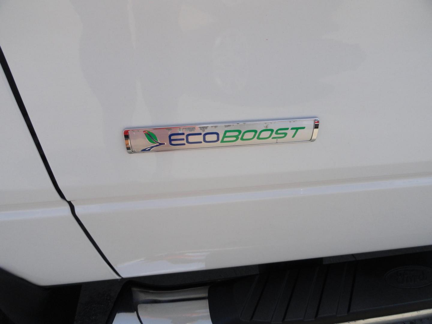 2013 Oxford White /Greystone Ford F-150 XLT SuperCrew 6.5-ft. Bed 4WD (1FTFW1ET5DF) with an 3.5L V6 TURBO engine, 6-Speed Automatic transmission, located at 827 W 26th Street, Erie, PA, 16508, (814) 455-3401, 42.105431, -80.090942 - Thanks for looking at our super clean rust and accident-free new arrival. This is the XLT Super Crew model with four-wheel drive, power drivers seat, power pedals, power rear sliding window, remote start, rear back up camera, rear parking sensors, the factory chrome package and lots more. This truck - Photo#9