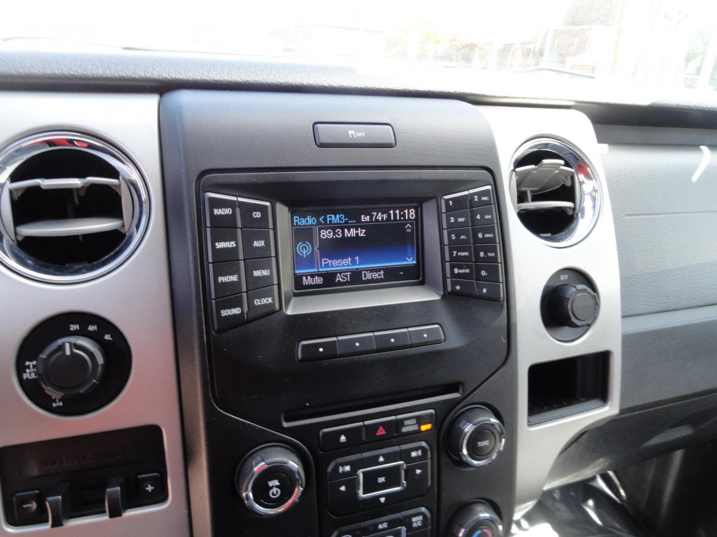 2013 Oxford White /Greystone Ford F-150 XLT SuperCrew 6.5-ft. Bed 4WD (1FTFW1ET5DF) with an 3.5L V6 TURBO engine, 6-Speed Automatic transmission, located at 827 W 26th Street, Erie, PA, 16508, (814) 455-3401, 42.105431, -80.090942 - Thanks for looking at our super clean rust and accident-free new arrival. This is the XLT Super Crew model with four-wheel drive, power drivers seat, power pedals, power rear sliding window, remote start, rear back up camera, rear parking sensors, the factory chrome package and lots more. This truck - Photo#13