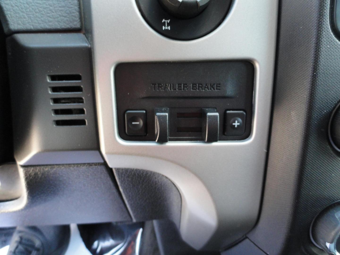 2013 Oxford White /Greystone Ford F-150 XLT SuperCrew 6.5-ft. Bed 4WD (1FTFW1ET5DF) with an 3.5L V6 TURBO engine, 6-Speed Automatic transmission, located at 827 W 26th Street, Erie, PA, 16508, (814) 455-3401, 42.105431, -80.090942 - Thanks for looking at our super clean rust and accident-free new arrival. This is the XLT Super Crew model with four-wheel drive, power drivers seat, power pedals, power rear sliding window, remote start, rear back up camera, rear parking sensors, the factory chrome package and lots more. This truck - Photo#16