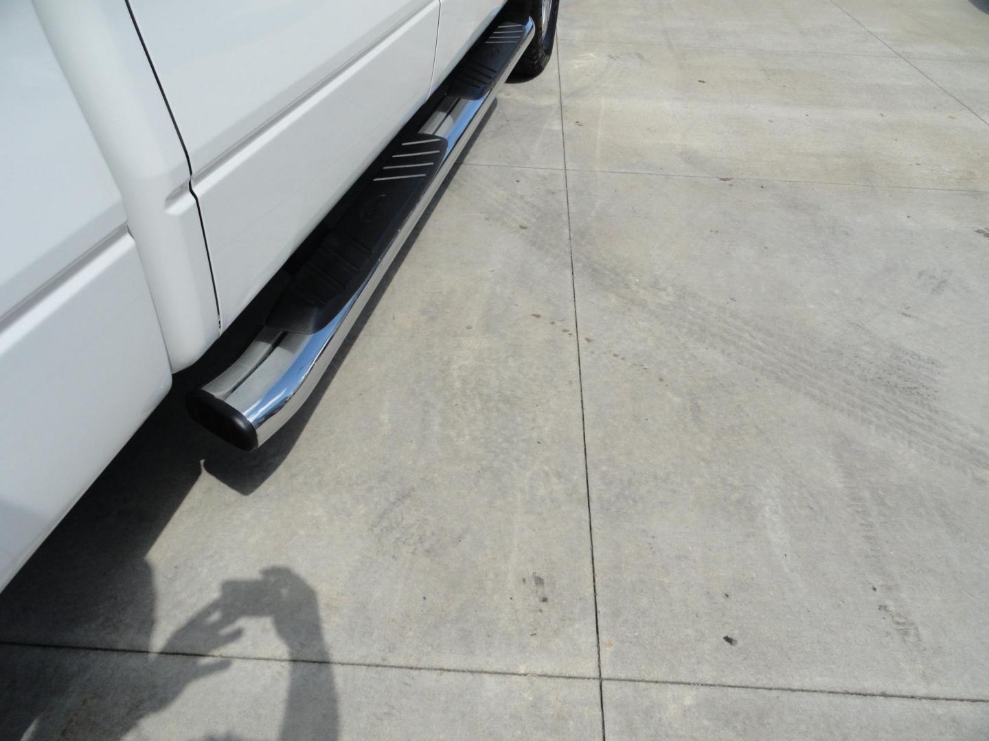 2013 Oxford White /Greystone Ford F-150 XLT SuperCrew 6.5-ft. Bed 4WD (1FTFW1ET5DF) with an 3.5L V6 TURBO engine, 6-Speed Automatic transmission, located at 827 W 26th Street, Erie, PA, 16508, (814) 455-3401, 42.105431, -80.090942 - Thanks for looking at our super clean rust and accident-free new arrival. This is the XLT Super Crew model with four-wheel drive, power drivers seat, power pedals, power rear sliding window, remote start, rear back up camera, rear parking sensors, the factory chrome package and lots more. This truck - Photo#38