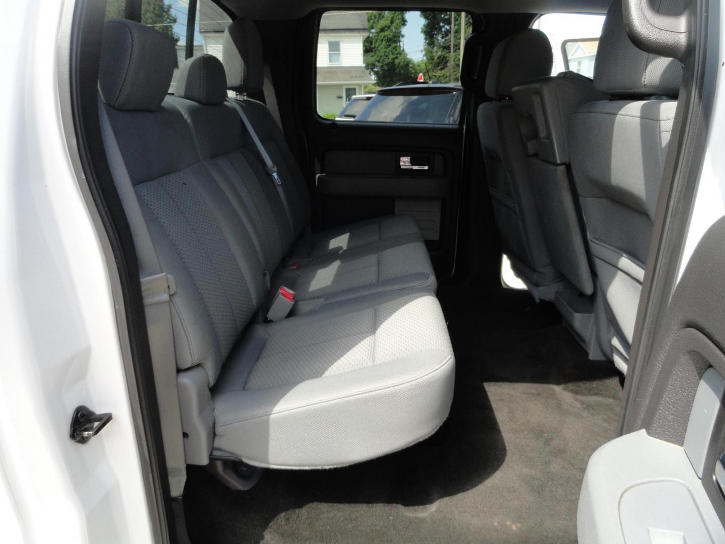 2013 Oxford White /Greystone Ford F-150 XLT SuperCrew 6.5-ft. Bed 4WD (1FTFW1ET5DF) with an 3.5L V6 TURBO engine, 6-Speed Automatic transmission, located at 827 W 26th Street, Erie, PA, 16508, (814) 455-3401, 42.105431, -80.090942 - Thanks for looking at our super clean rust and accident-free new arrival. This is the XLT Super Crew model with four-wheel drive, power drivers seat, power pedals, power rear sliding window, remote start, rear back up camera, rear parking sensors, the factory chrome package and lots more. This truck - Photo#39