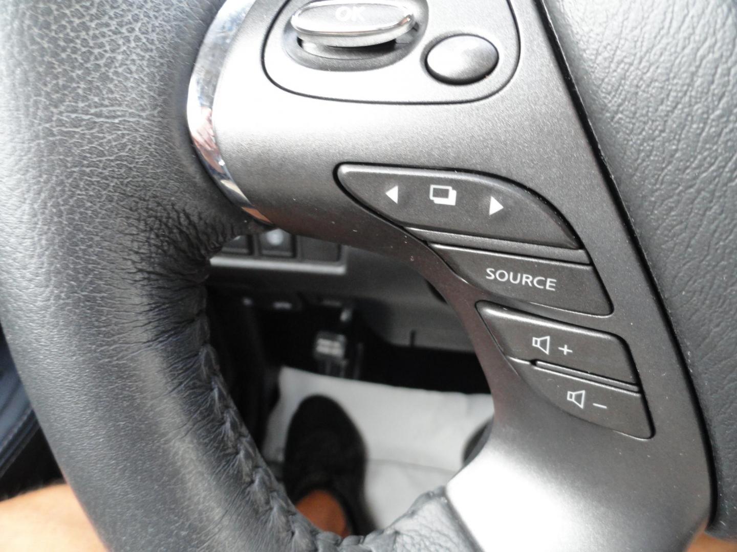 2020 Super Black /Graphite Nissan Murano SL (5N1AZ2CS6LN) with an 3.5L V6 DOHC 24V engine, CVT transmission, located at 827 W 26th Street, Erie, PA, 16508, (814) 455-3401, 42.105431, -80.090942 - Photo#19