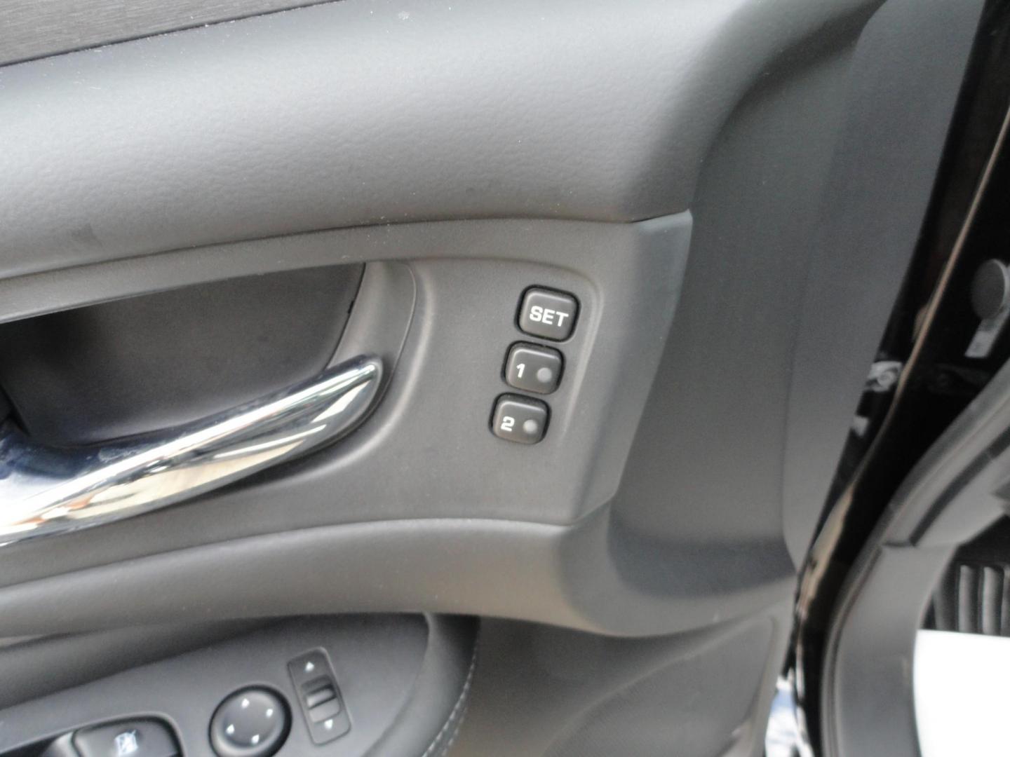 2020 Super Black /Graphite Nissan Murano SL (5N1AZ2CS6LN) with an 3.5L V6 DOHC 24V engine, CVT transmission, located at 827 W 26th Street, Erie, PA, 16508, (814) 455-3401, 42.105431, -80.090942 - Photo#21
