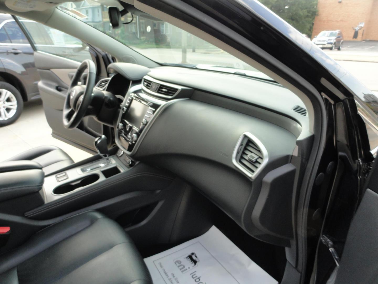 2020 Super Black /Graphite Nissan Murano SL (5N1AZ2CS6LN) with an 3.5L V6 DOHC 24V engine, CVT transmission, located at 827 W 26th Street, Erie, PA, 16508, (814) 455-3401, 42.105431, -80.090942 - Photo#38