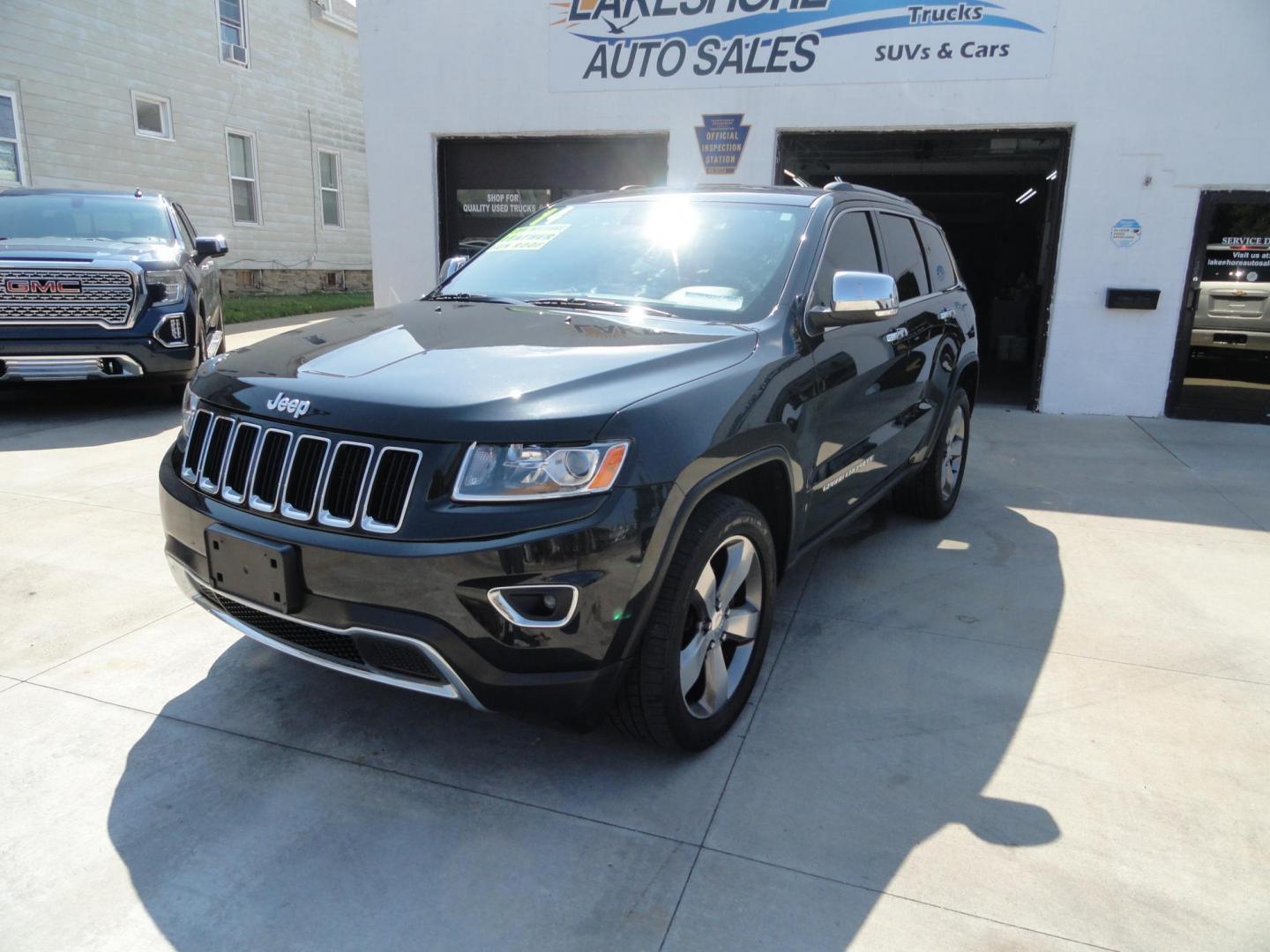 2014 Brillant Black Crystal /Jet Black Jeep Grand Cherokee Limited 4WD (1C4RJFBG7EC) with an 3.6L V6 DOHC 24V engine, 5-Speed Automatic transmission, located at 827 W 26th Street, Erie, PA, 16508, (814) 455-3401, 42.105431, -80.090942 - Thanks for looking at our low mileage rust free new Jeep trade. This is the Limited model with all wheel drive, power sunroof, power lift gate, power drivers seat, remote start, heated front and second row seats, navigation, blind spot monitor, upgrade wheels and lots more. A full service was just c - Photo#7
