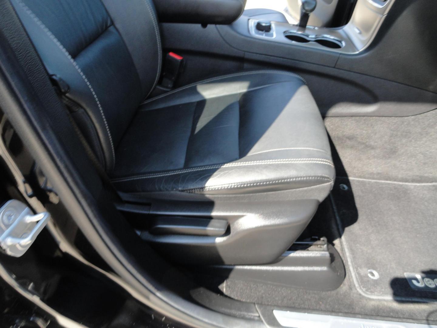 2014 Brillant Black Crystal /Jet Black Jeep Grand Cherokee Limited 4WD (1C4RJFBG7EC) with an 3.6L V6 DOHC 24V engine, 5-Speed Automatic transmission, located at 827 W 26th Street, Erie, PA, 16508, (814) 455-3401, 42.105431, -80.090942 - Thanks for looking at our low mileage rust free new Jeep trade. This is the Limited model with all wheel drive, power sunroof, power lift gate, power drivers seat, remote start, heated front and second row seats, navigation, blind spot monitor, upgrade wheels and lots more. A full service was just c - Photo#51