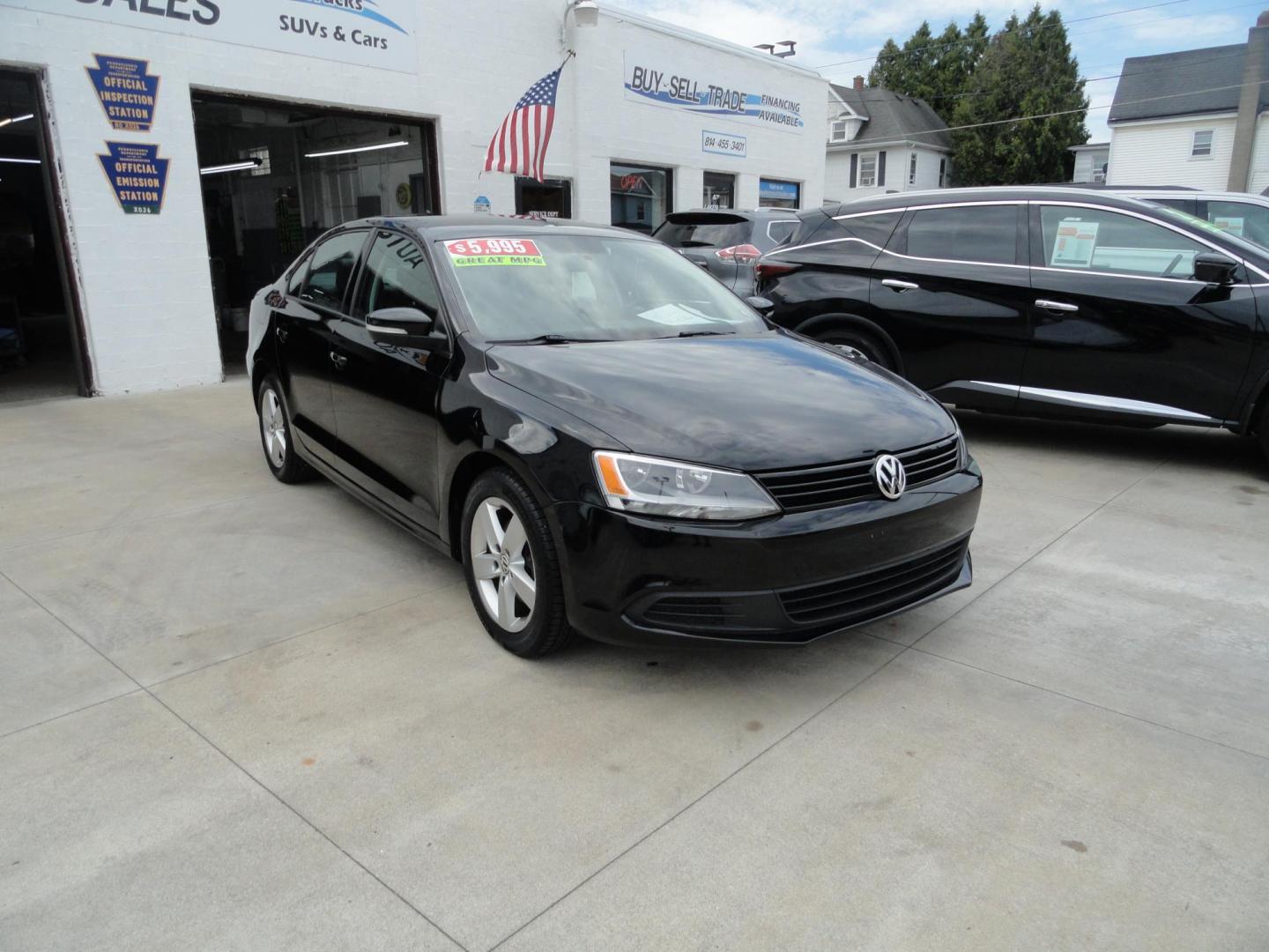 2012 Super Black /Greystone Volkswagen Jetta TDI (3VWLL7AJ2CM) with an 2.0L L4 DOHC 16V TURBO engine, 6-Speed Automatic transmission, located at 827 W 26th Street, Erie, PA, 16508, (814) 455-3401, 42.105431, -80.090942 - Thanks for looking at our two-owner accident and rust-free recent trade in. This is the TDI model which means diesel, leather seating area, heated front seats, keyless entry with both remotes, the factory owners manuals, Weathertech floor mats and lots more. This was a well-kept vehicle by its last - Photo#0