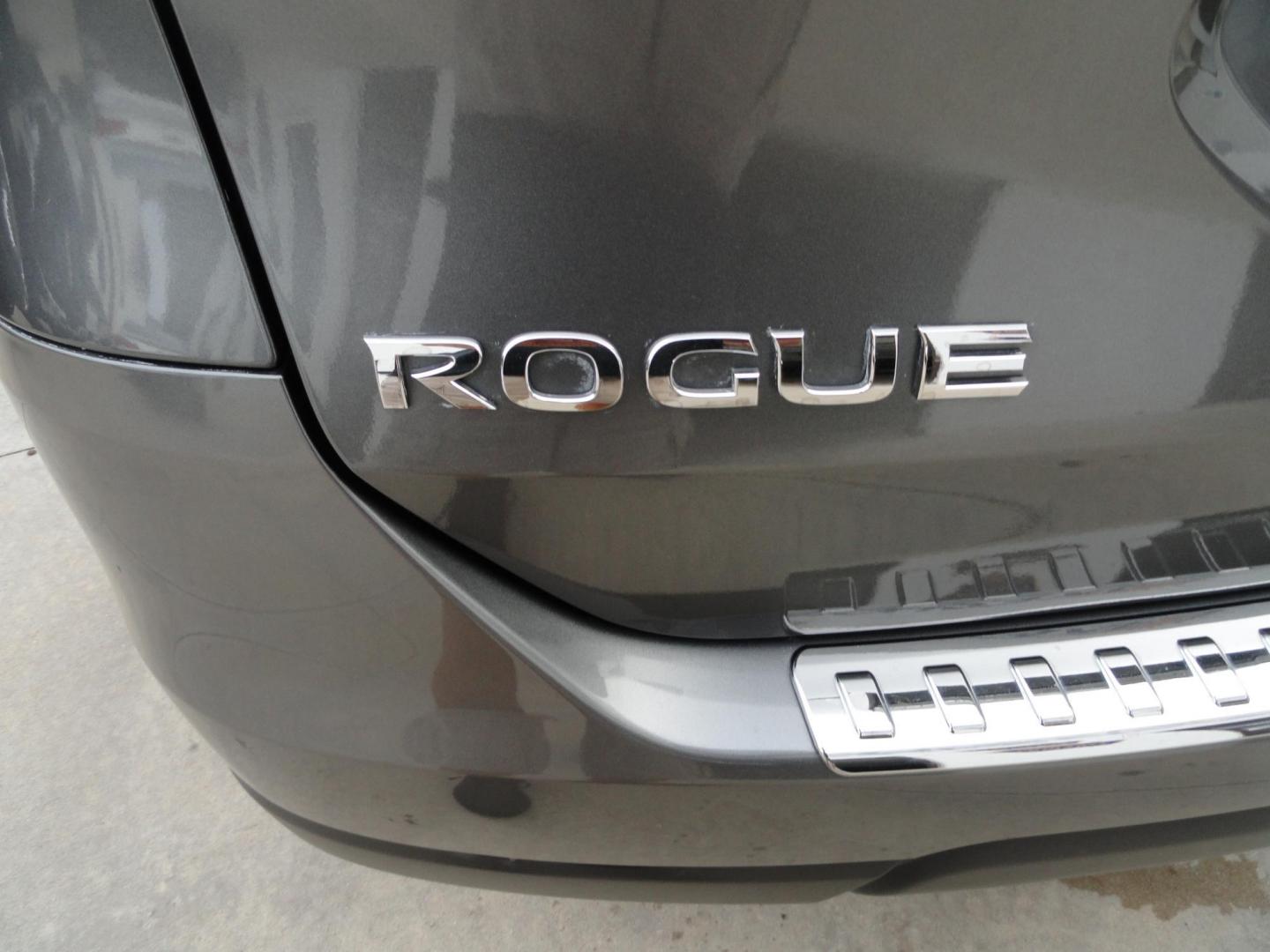 2015 Gun Metallic /Jet Black Nissan Rogue SL (5N1AT2MV1FC) with an 2.5L L4 DOHC 16V engine, Continuously Variable Transmission transmission, located at 827 W 26th Street, Erie, PA, 16508, (814) 455-3401, 42.105431, -80.090942 - Thanks for looking at our own owner, nonsmoker, accident and rust-free new Nissan trade. This is the SL model with all wheel drive, panoramic sunroof, power drivers seat, power lift gate, passive entry, heated front seats, push button start, back up camera with surround cameras, navigation, blind sp - Photo#29