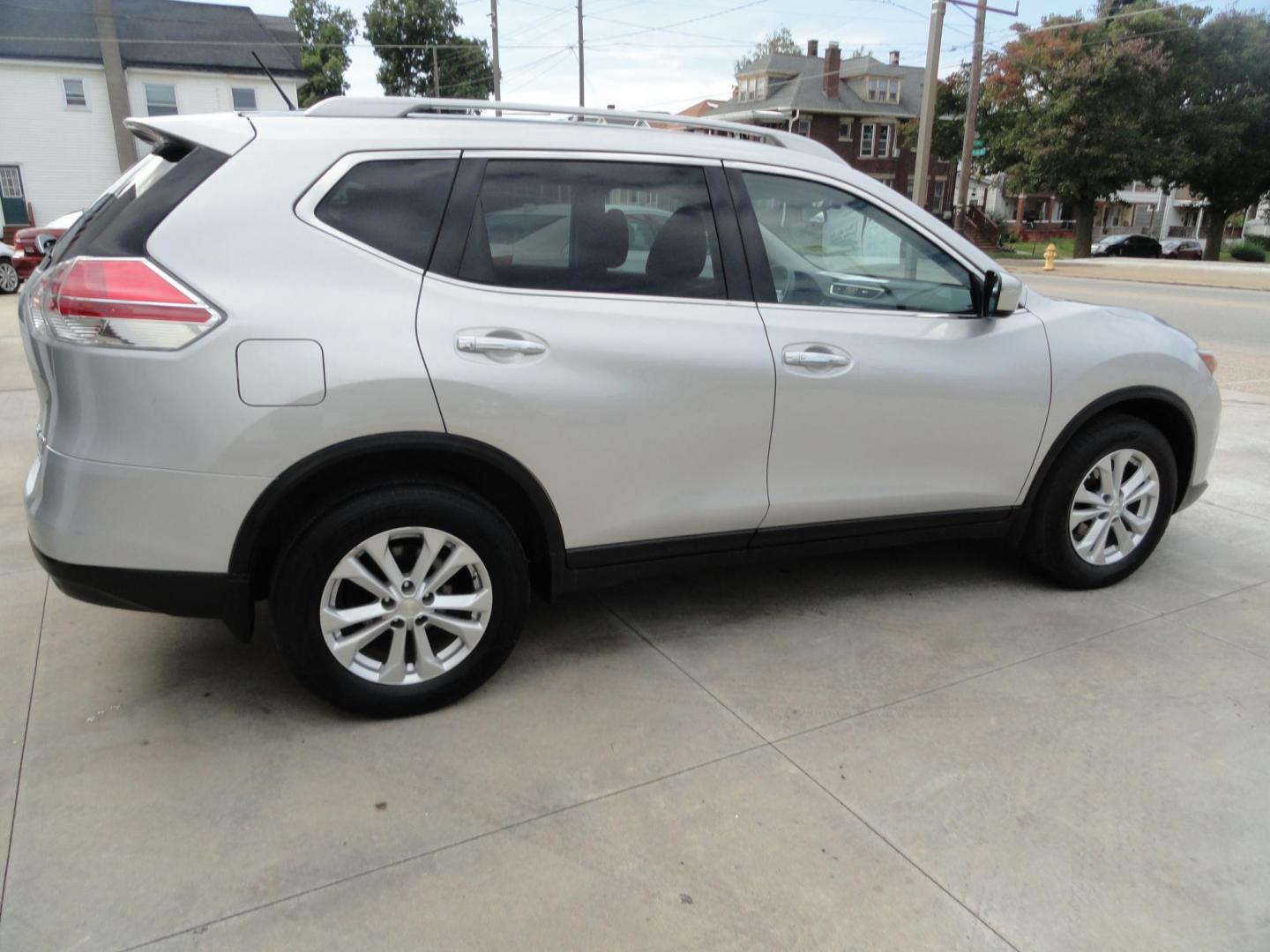2014 Brilliant Silver Metallic /Graphite Nissan Rogue SV AWD (5N1AT2MV6EC) with an 2.5L L4 DOHC 16V engine, Continuously Variable Transmission transmission, located at 827 W 26th Street, Erie, PA, 16508, (814) 455-3401, 42.105431, -80.090942 - Thanks for looking at our two-owner low mileage rust free recent arrival. This is the SV all-wheel drive model with low mileage, power drivers seat, push button entry plus lots more. A full service was just completed in our service department with a new Pa state and emissions inspection, a lube oil - Photo#2