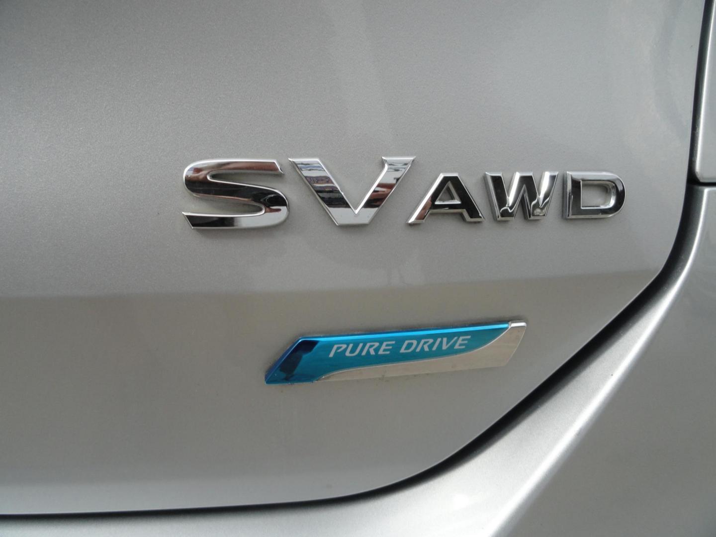 2014 Brilliant Silver Metallic /Graphite Nissan Rogue SV AWD (5N1AT2MV6EC) with an 2.5L L4 DOHC 16V engine, Continuously Variable Transmission transmission, located at 827 W 26th Street, Erie, PA, 16508, (814) 455-3401, 42.105431, -80.090942 - Thanks for looking at our two-owner low mileage rust free recent arrival. This is the SV all-wheel drive model with low mileage, power drivers seat, push button entry plus lots more. A full service was just completed in our service department with a new Pa state and emissions inspection, a lube oil - Photo#7