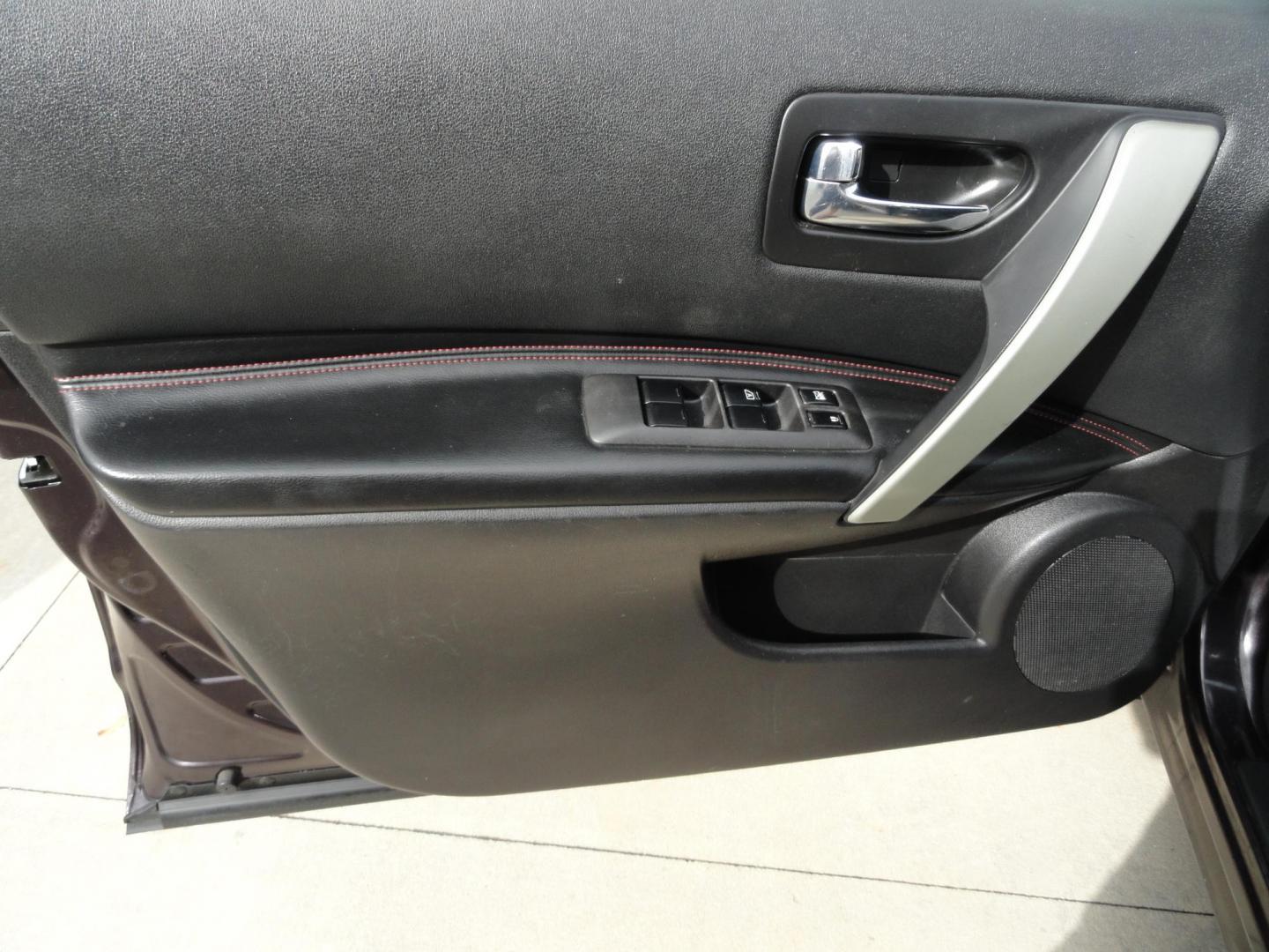 2013 Black Amethyst Metallic /Jet Black Nissan Rogue SL AWD (JN8AS5MV3DW) with an 2.5L L4 DOHC 16V engine, Continuously Variable Transmission transmission, located at 827 W 26th Street, Erie, PA, 16508, (814) 455-3401, 42.105431, -80.090942 - Thanks for looking at our new Honda trade in. This is the SL model with all wheel drive, power drivers seat, power sunroof, navigation, back up camera, keyless entry and lots more. A recent service was just completed in our service department plus a lube oil and filter change. This SUV is in almost - Photo#27