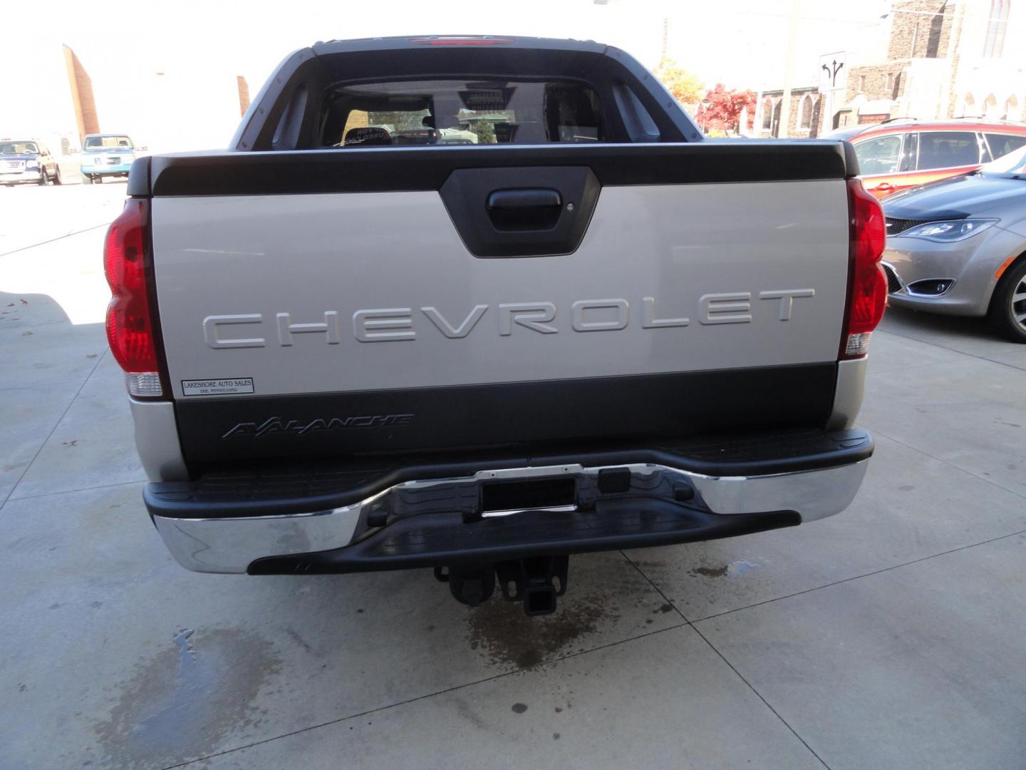 2004 Silver Birch /Graphite Chevrolet Avalanche 1500 4WD LT (3GNEK12T54G) with an 5.3L V8 OHV 16V engine, 4-Speed Automatic Overdrive transmission, located at 827 W 26th Street, Erie, PA, 16508, (814) 455-3401, 42.105431, -80.090942 - Thanks for looking at our super clean low mileage and accident-free recent arrival. This is the LT model with the 5.3 L V-8, four-wheel drive heated leather seating, power sunroof and lots more. We purchased this vehicle from a previous customer who was not able to drive it anymore and who took sup - Photo#5