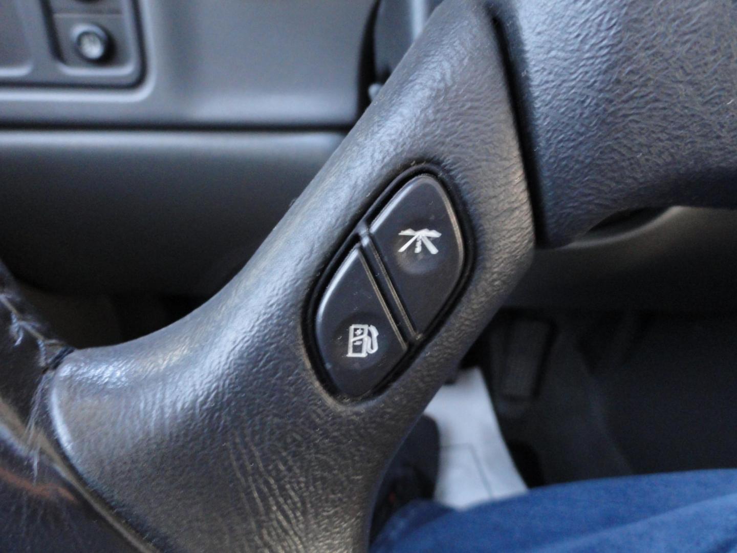 2004 Silver Birch /Graphite Chevrolet Avalanche 1500 4WD LT (3GNEK12T54G) with an 5.3L V8 OHV 16V engine, 4-Speed Automatic Overdrive transmission, located at 827 W 26th Street, Erie, PA, 16508, (814) 455-3401, 42.105431, -80.090942 - Thanks for looking at our super clean low mileage and accident-free recent arrival. This is the LT model with the 5.3 L V-8, four-wheel drive heated leather seating, power sunroof and lots more. We purchased this vehicle from a previous customer who was not able to drive it anymore and who took sup - Photo#17