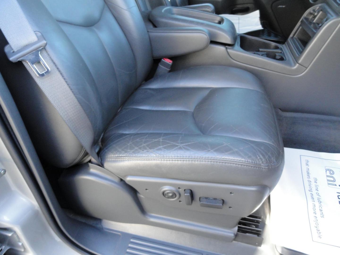 2004 Silver Birch /Graphite Chevrolet Avalanche 1500 4WD LT (3GNEK12T54G) with an 5.3L V8 OHV 16V engine, 4-Speed Automatic Overdrive transmission, located at 827 W 26th Street, Erie, PA, 16508, (814) 455-3401, 42.105431, -80.090942 - Thanks for looking at our super clean low mileage and accident-free recent arrival. This is the LT model with the 5.3 L V-8, four-wheel drive heated leather seating, power sunroof and lots more. We purchased this vehicle from a previous customer who was not able to drive it anymore and who took sup - Photo#48