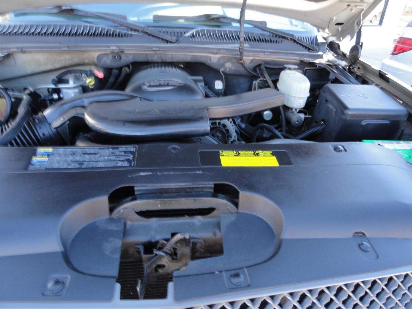 2004 Silver Birch /Graphite Chevrolet Avalanche 1500 4WD LT (3GNEK12T54G) with an 5.3L V8 OHV 16V engine, 4-Speed Automatic Overdrive transmission, located at 827 W 26th Street, Erie, PA, 16508, (814) 455-3401, 42.105431, -80.090942 - Thanks for looking at our super clean low mileage and accident-free recent arrival. This is the LT model with the 5.3 L V-8, four-wheel drive heated leather seating, power sunroof and lots more. We purchased this vehicle from a previous customer who was not able to drive it anymore and who took sup - Photo#52