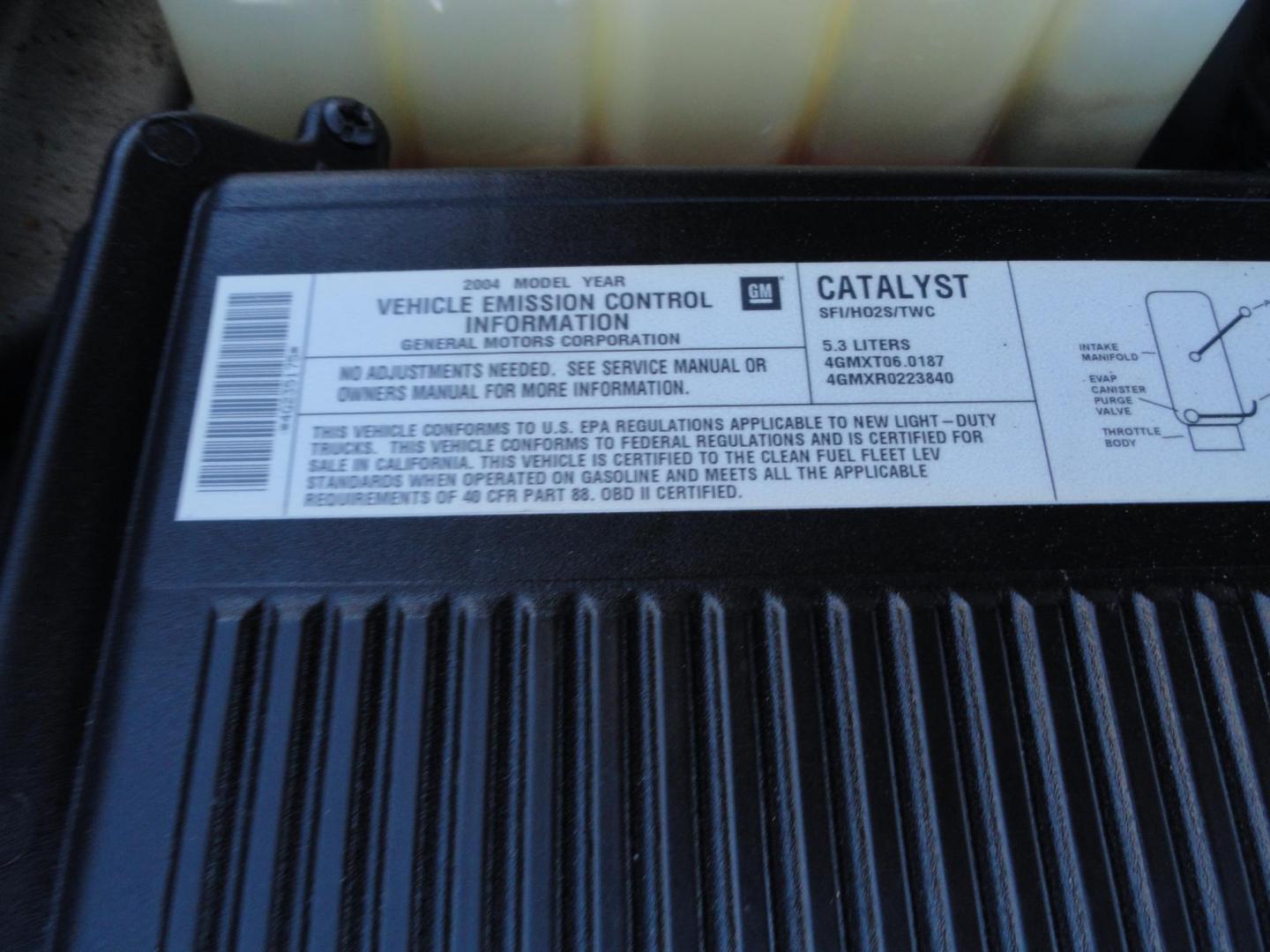 2004 Silver Birch /Graphite Chevrolet Avalanche 1500 4WD LT (3GNEK12T54G) with an 5.3L V8 OHV 16V engine, 4-Speed Automatic Overdrive transmission, located at 827 W 26th Street, Erie, PA, 16508, (814) 455-3401, 42.105431, -80.090942 - Thanks for looking at our super clean low mileage and accident-free recent arrival. This is the LT model with the 5.3 L V-8, four-wheel drive heated leather seating, power sunroof and lots more. We purchased this vehicle from a previous customer who was not able to drive it anymore and who took sup - Photo#54
